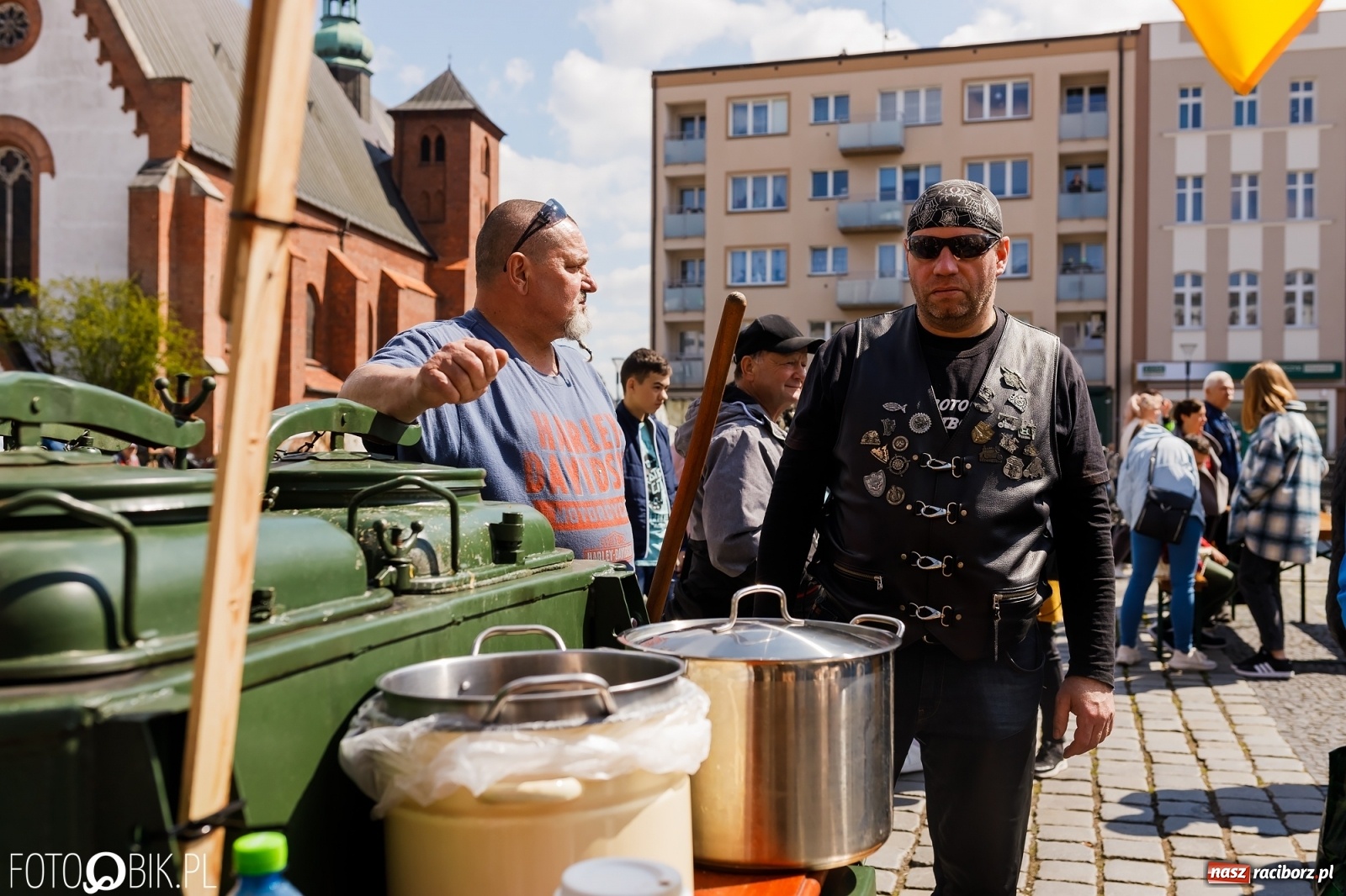 Zdjęcie w galerii na portalu naszraciborz.pl: Ukraińskie śniadanie wielkanocne na raciborskim Rynku [FOTO i WIDEO] wiadomości z regionu