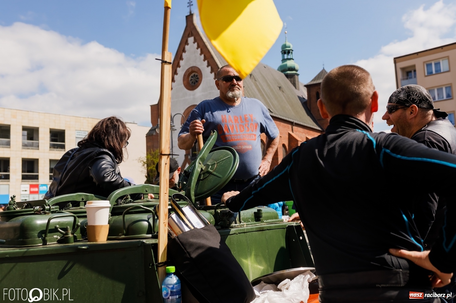 Zdjęcie w galerii na portalu naszraciborz.pl: Ukraińskie śniadanie wielkanocne na raciborskim Rynku [FOTO i WIDEO] wiadomości z regionu