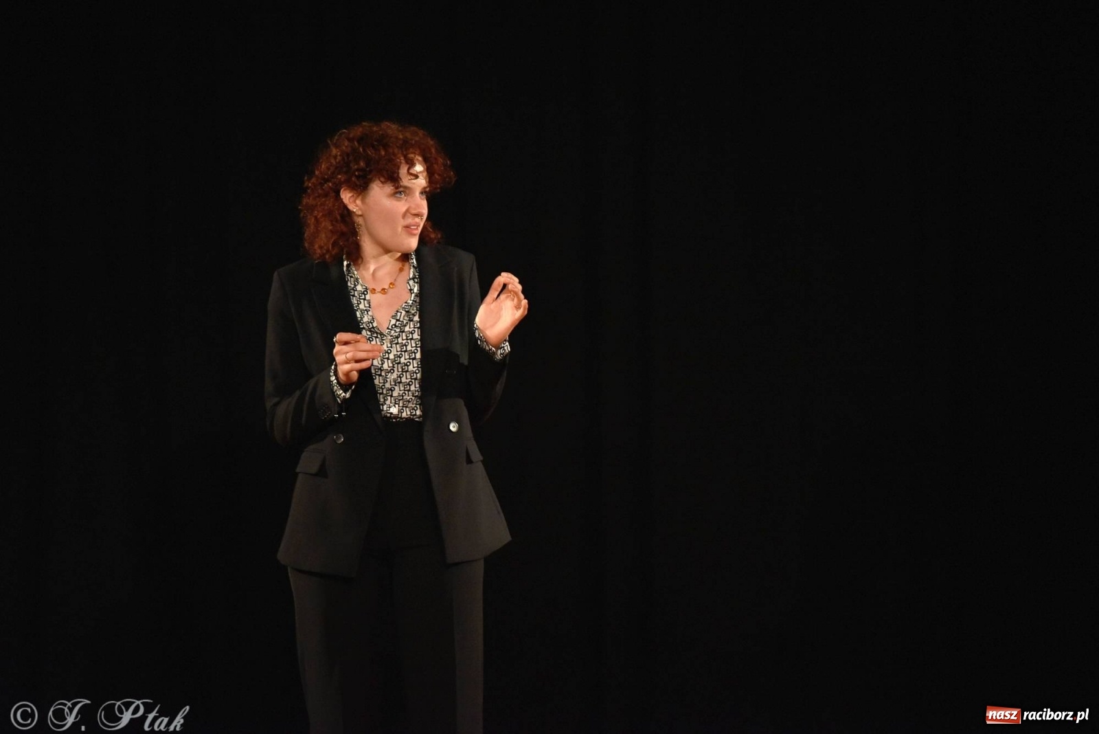 Zdjęcie w galerii na portalu naszraciborz.pl: Podium dla dwóch raciborzanek. 67. Ogólnopolski Konkurs Recytatorski w Strzesze wiadomości z regionu