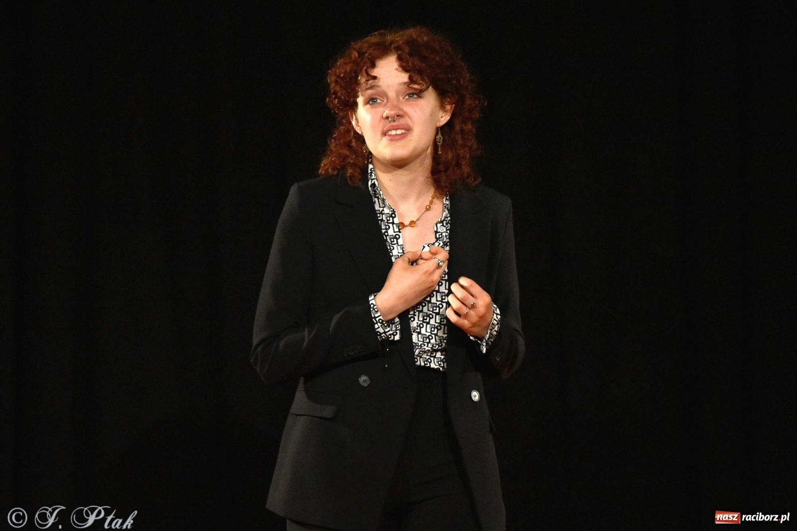Zdjęcie w galerii na portalu naszraciborz.pl: Podium dla dwóch raciborzanek. 67. Ogólnopolski Konkurs Recytatorski w Strzesze wiadomości z regionu