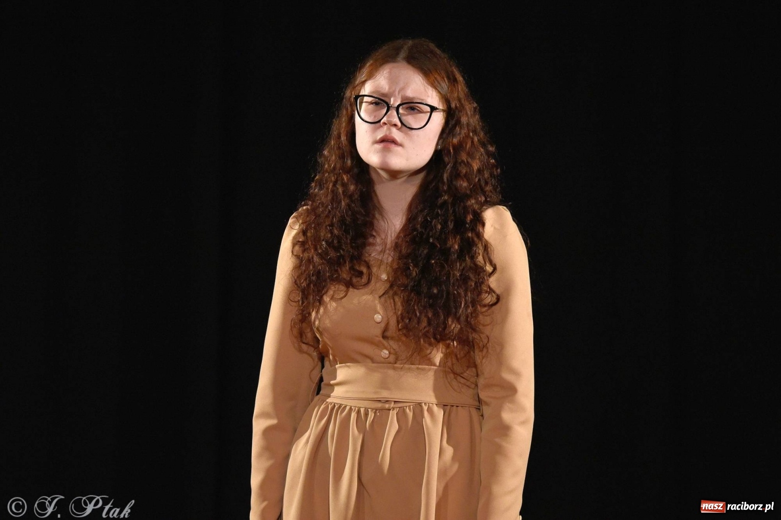 Zdjęcie w galerii na portalu naszraciborz.pl: Podium dla dwóch raciborzanek. 67. Ogólnopolski Konkurs Recytatorski w Strzesze wiadomości z regionu