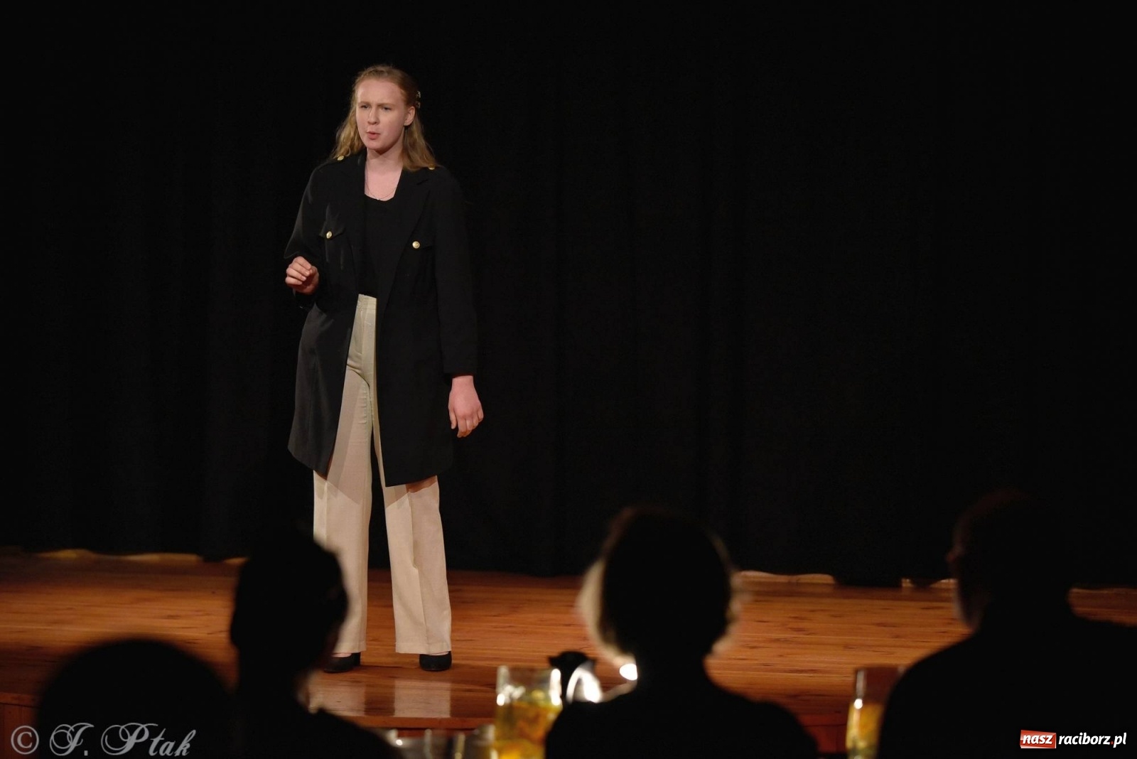 Zdjęcie w galerii na portalu naszraciborz.pl: Podium dla dwóch raciborzanek. 67. Ogólnopolski Konkurs Recytatorski w Strzesze wiadomości z regionu