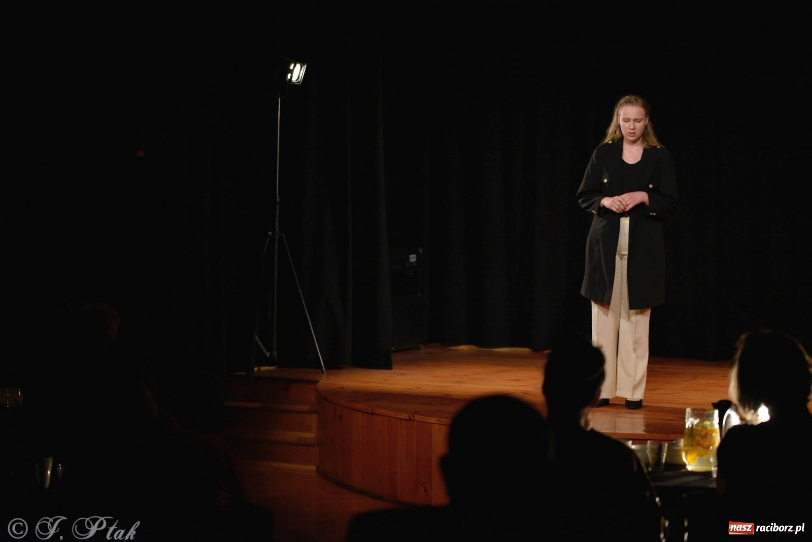 Zdjęcie w galerii na portalu naszraciborz.pl: Podium dla dwóch raciborzanek. 67. Ogólnopolski Konkurs Recytatorski w Strzesze wiadomości z regionu
