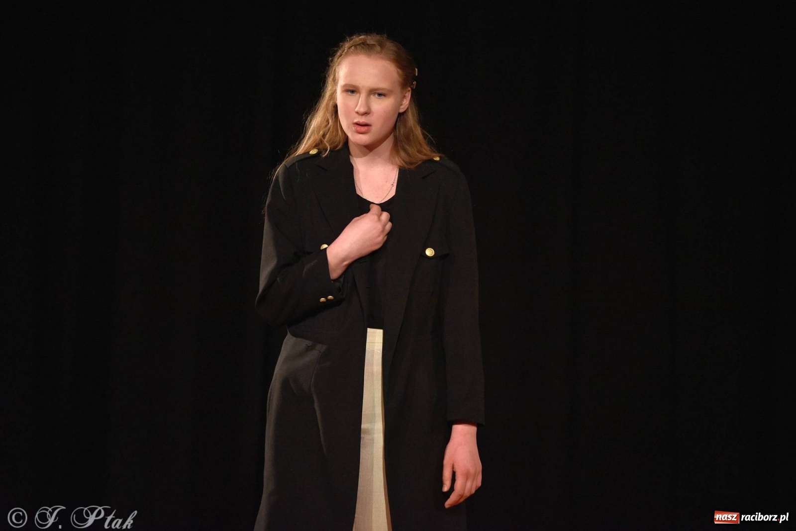 Zdjęcie w galerii na portalu naszraciborz.pl: Podium dla dwóch raciborzanek. 67. Ogólnopolski Konkurs Recytatorski w Strzesze wiadomości z regionu