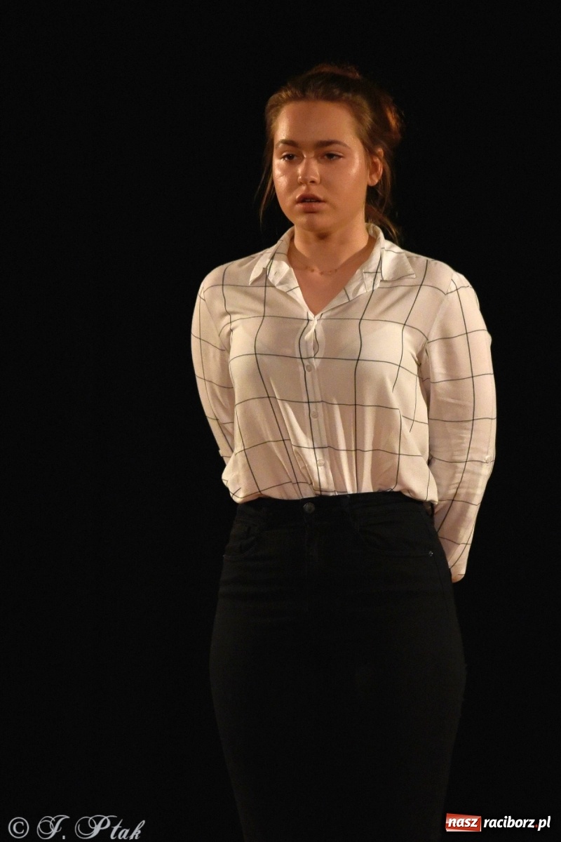 Zdjęcie w galerii na portalu naszraciborz.pl: Podium dla dwóch raciborzanek. 67. Ogólnopolski Konkurs Recytatorski w Strzesze wiadomości z regionu