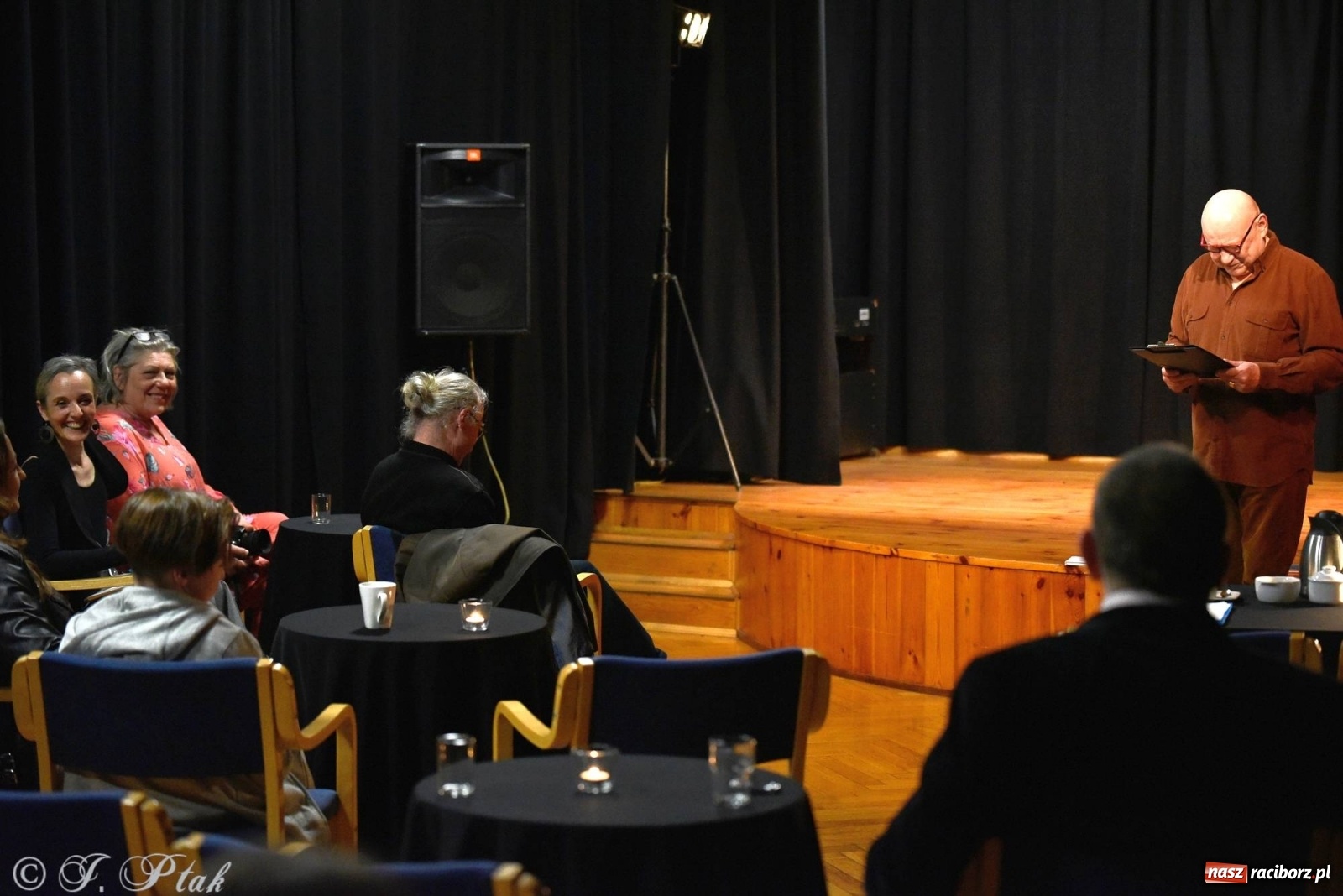 Zdjęcie w galerii na portalu naszraciborz.pl: Podium dla dwóch raciborzanek. 67. Ogólnopolski Konkurs Recytatorski w Strzesze wiadomości z regionu