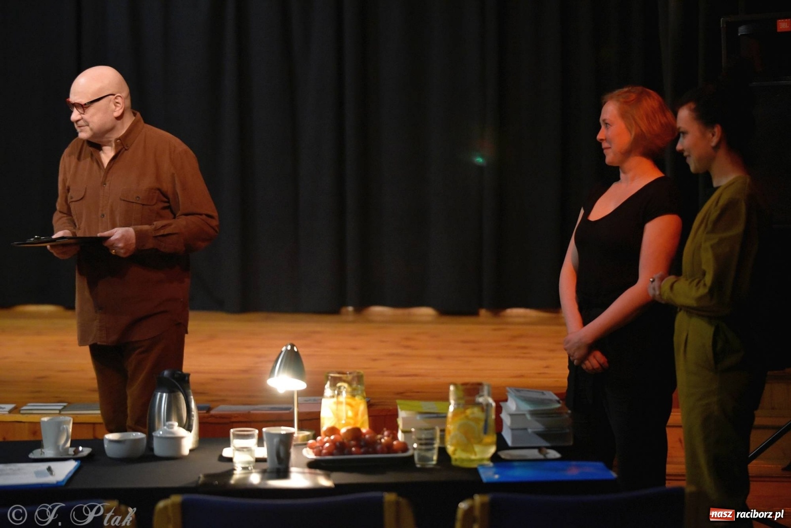 Zdjęcie w galerii na portalu naszraciborz.pl: Podium dla dwóch raciborzanek. 67. Ogólnopolski Konkurs Recytatorski w Strzesze wiadomości z regionu