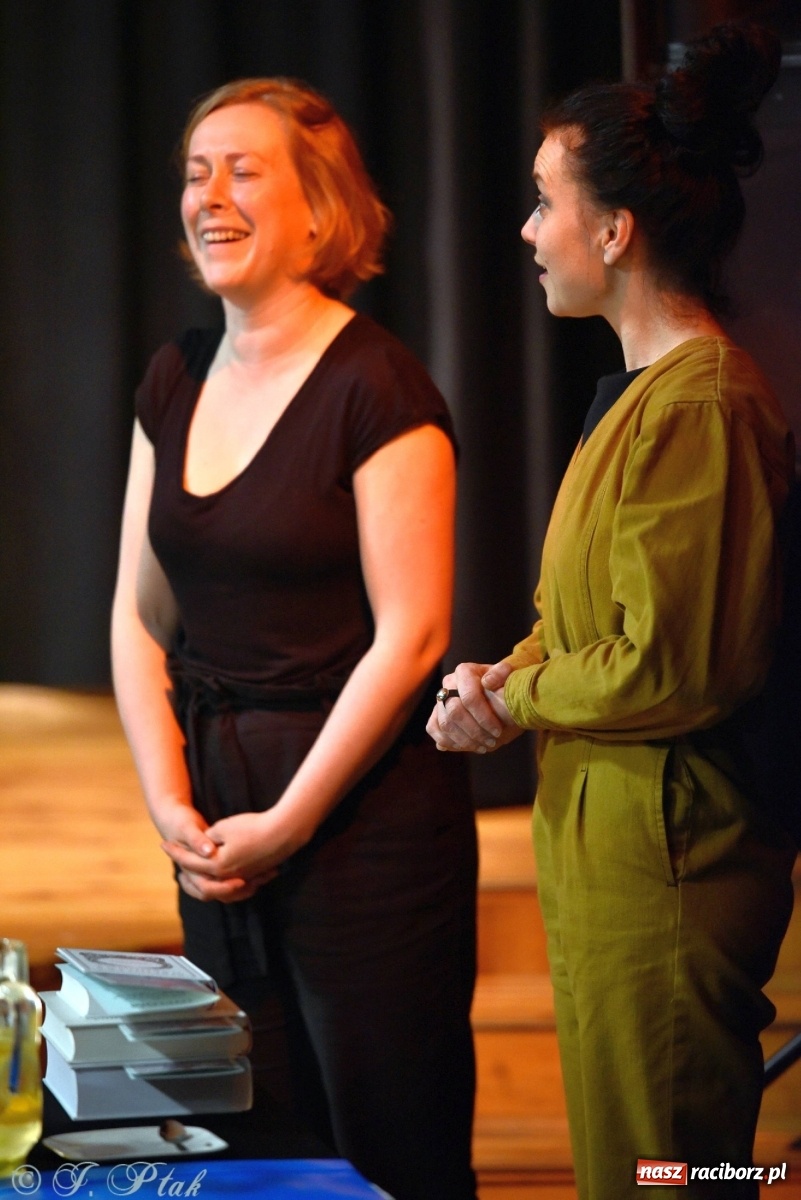 Zdjęcie w galerii na portalu naszraciborz.pl: Podium dla dwóch raciborzanek. 67. Ogólnopolski Konkurs Recytatorski w Strzesze wiadomości z regionu