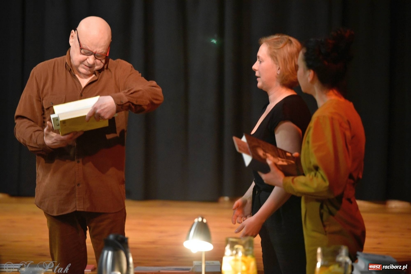 Zdjęcie w galerii na portalu naszraciborz.pl: Podium dla dwóch raciborzanek. 67. Ogólnopolski Konkurs Recytatorski w Strzesze wiadomości z regionu