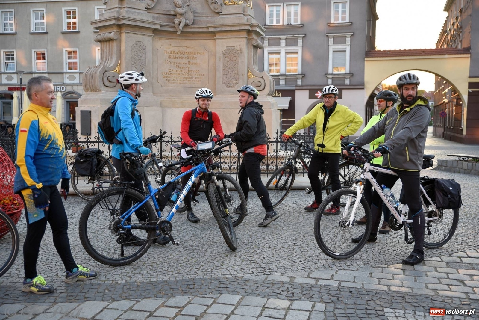 Zdjęcie w galerii na portalu naszraciborz.pl: Rower to power i wiosenna raciborska nocka rowerowa [FOTO] wiadomości z regionu