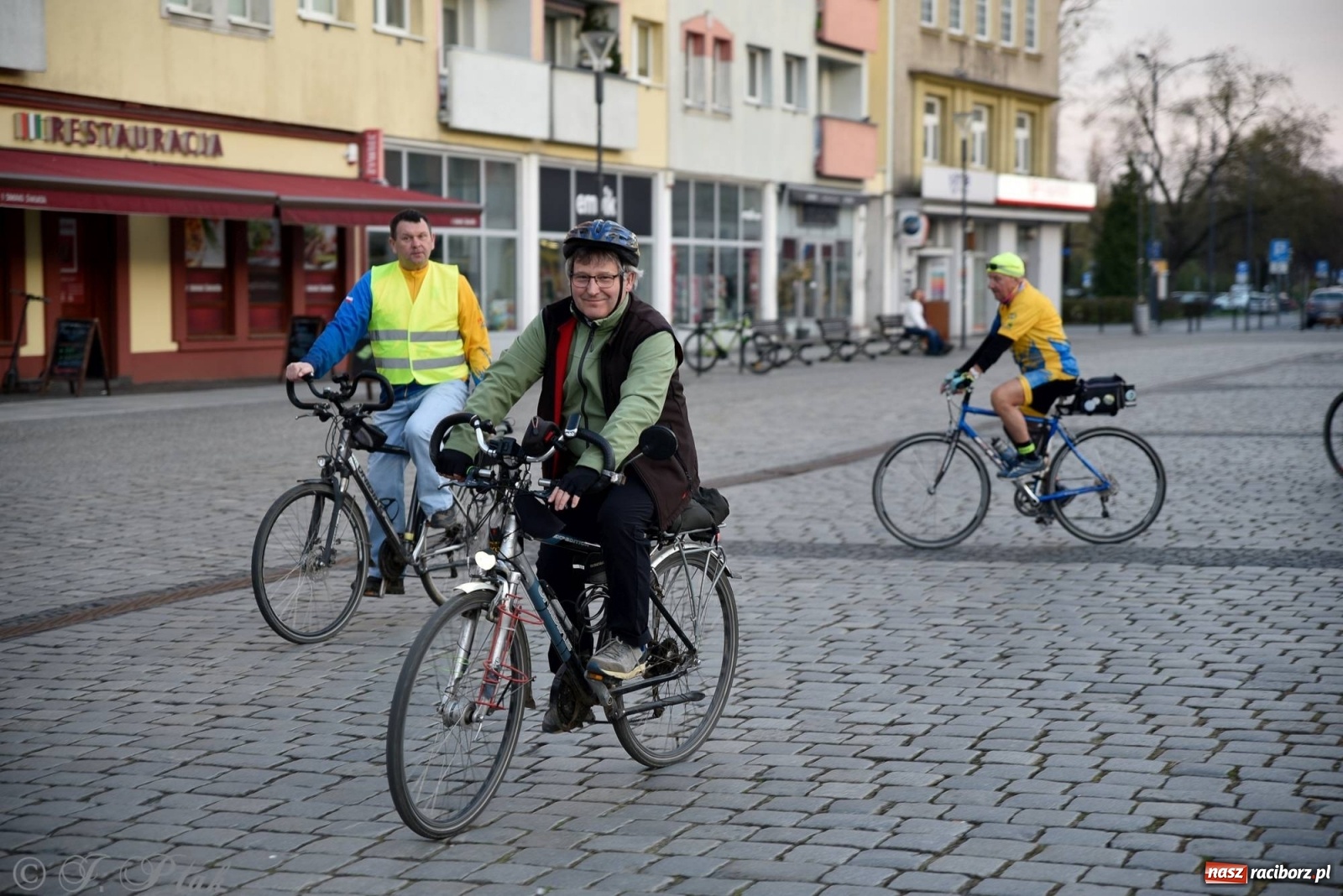 Zdjęcie w galerii na portalu naszraciborz.pl: Rower to power i wiosenna raciborska nocka rowerowa [FOTO] wiadomości z regionu