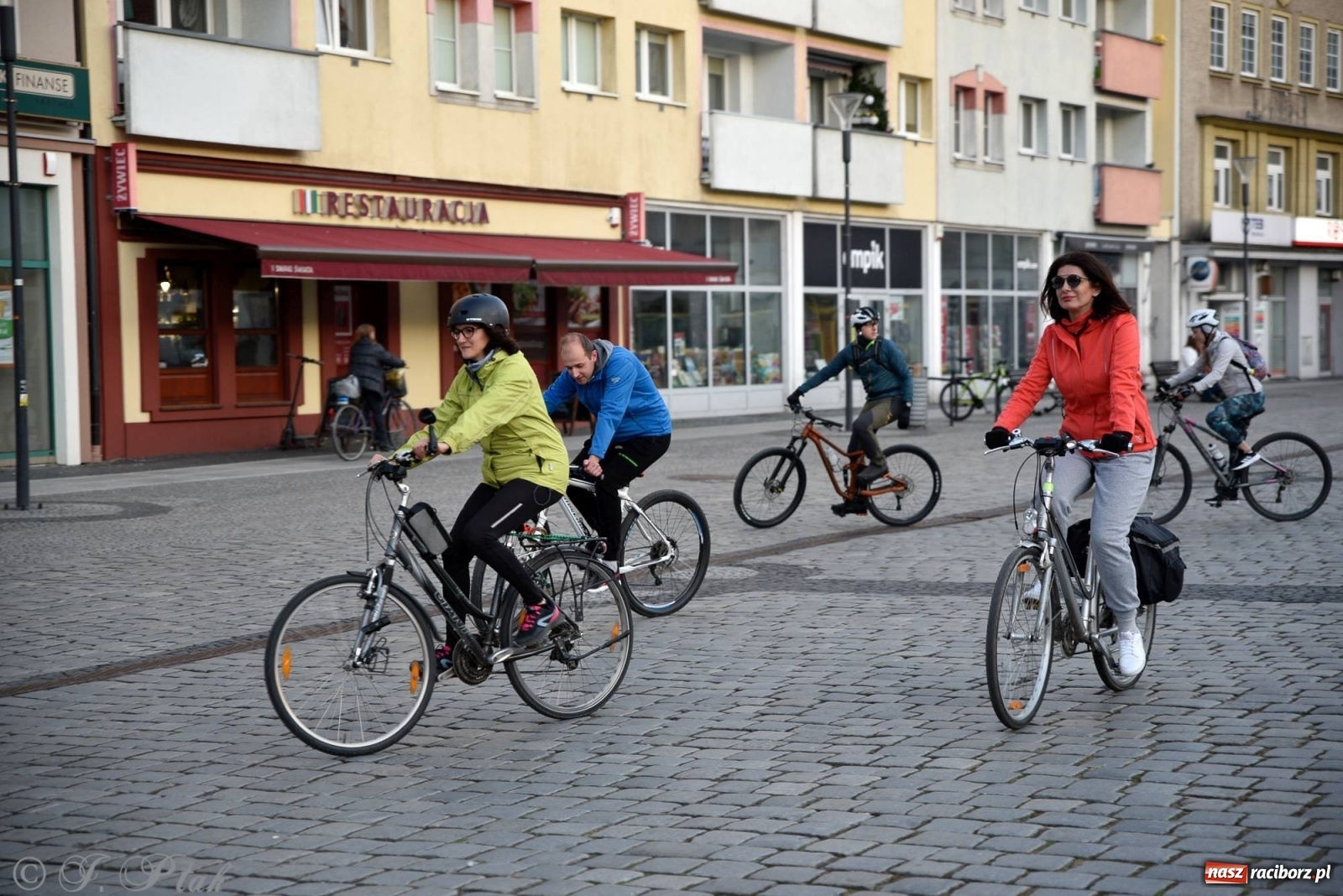 Zdjęcie w galerii na portalu naszraciborz.pl: Rower to power i wiosenna raciborska nocka rowerowa [FOTO] wiadomości z regionu