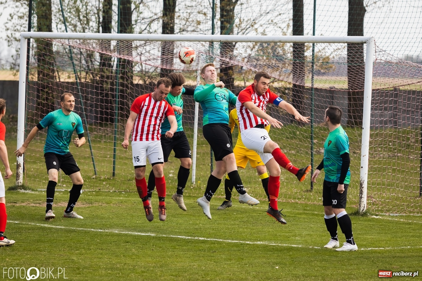 Zdjęcie w galerii na portalu naszraciborz.pl: Owsiszcze znów zwycięskie. Passa rezerw Gorzyc przerwana [FOTO] wiadomości z regionu