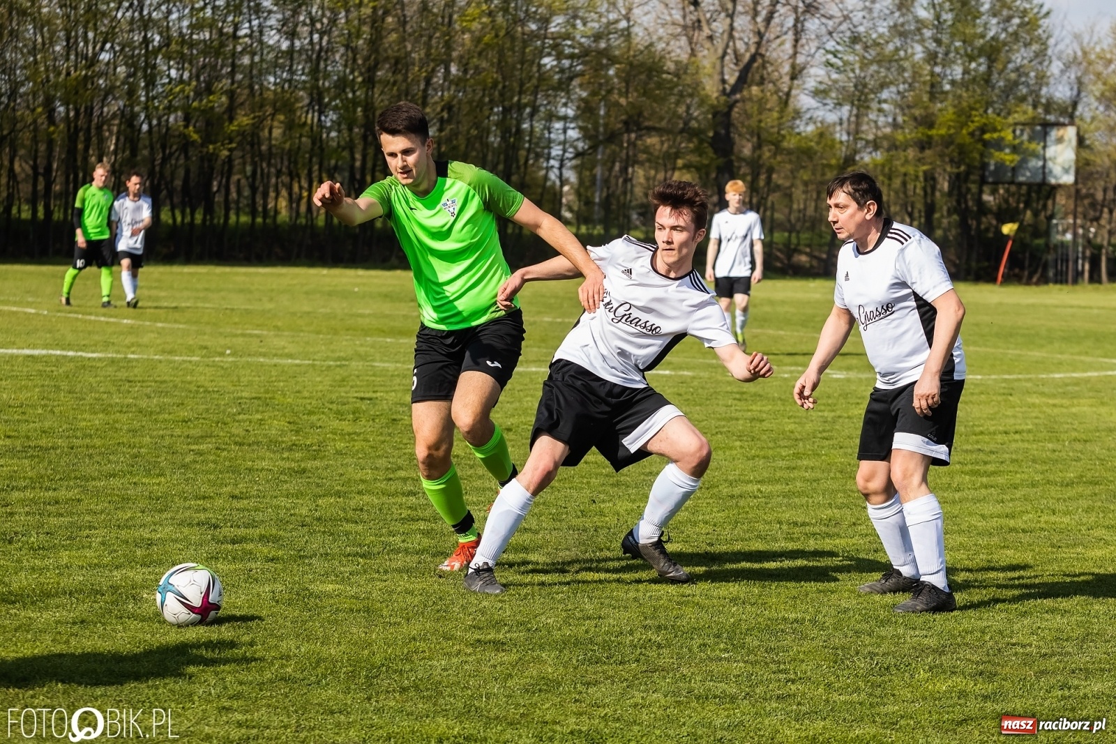 Zdjęcie w galerii na portalu naszraciborz.pl: C klasa. Wicher postraszył lidera z Wojnowic [FOTO] wiadomości z regionu
