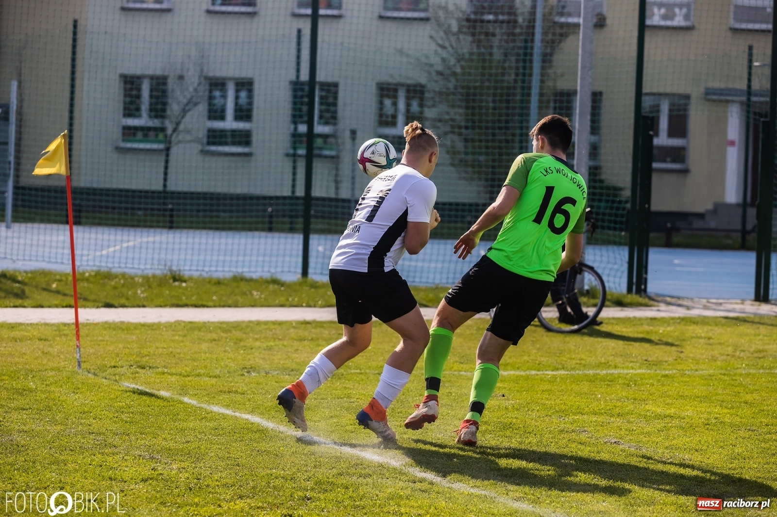 Zdjęcie w galerii na portalu naszraciborz.pl: C klasa. Wicher postraszył lidera z Wojnowic [FOTO] wiadomości z regionu