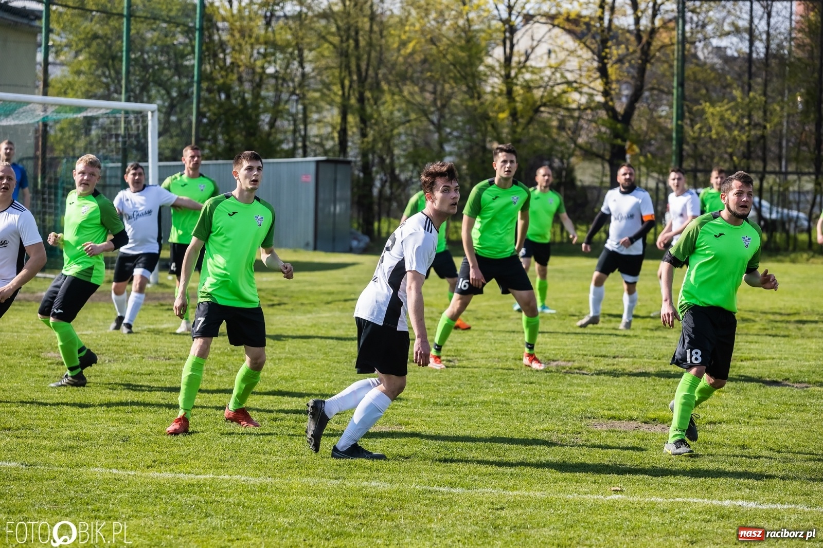 Zdjęcie w galerii na portalu naszraciborz.pl: C klasa. Wicher postraszył lidera z Wojnowic [FOTO] wiadomości z regionu
