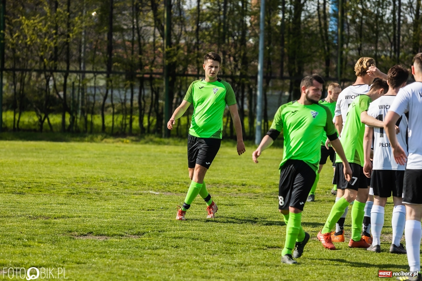 Zdjęcie w galerii na portalu naszraciborz.pl: C klasa. Wicher postraszył lidera z Wojnowic [FOTO] wiadomości z regionu