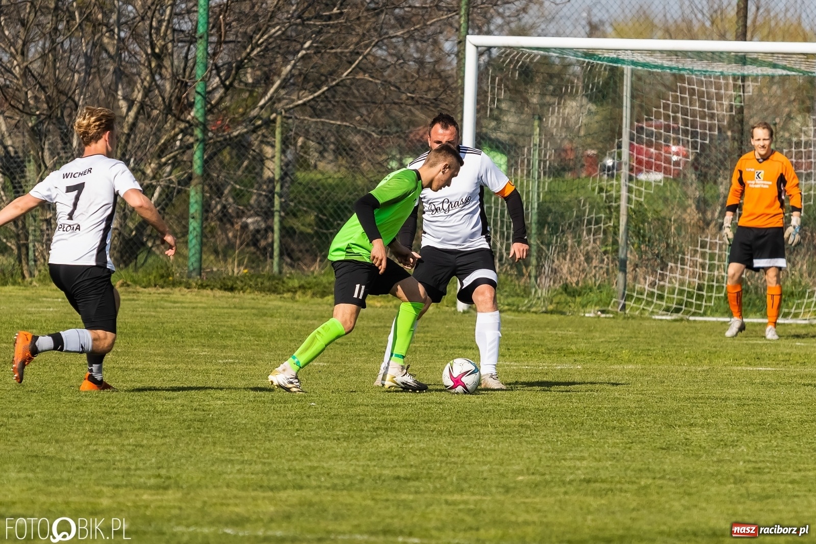 Zdjęcie w galerii na portalu naszraciborz.pl: C klasa. Wicher postraszył lidera z Wojnowic [FOTO] wiadomości z regionu
