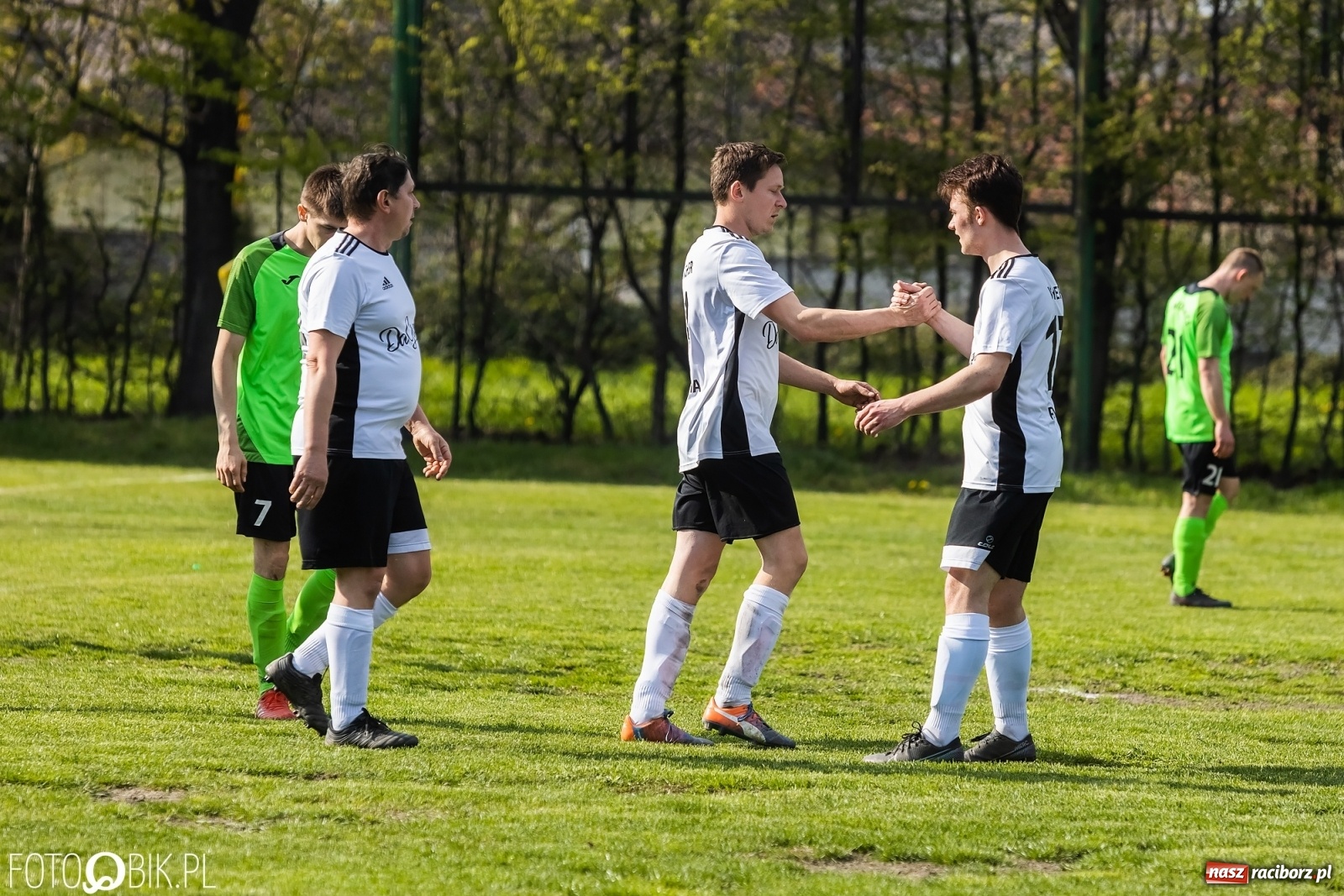 Zdjęcie w galerii na portalu naszraciborz.pl: C klasa. Wicher postraszył lidera z Wojnowic [FOTO] wiadomości z regionu
