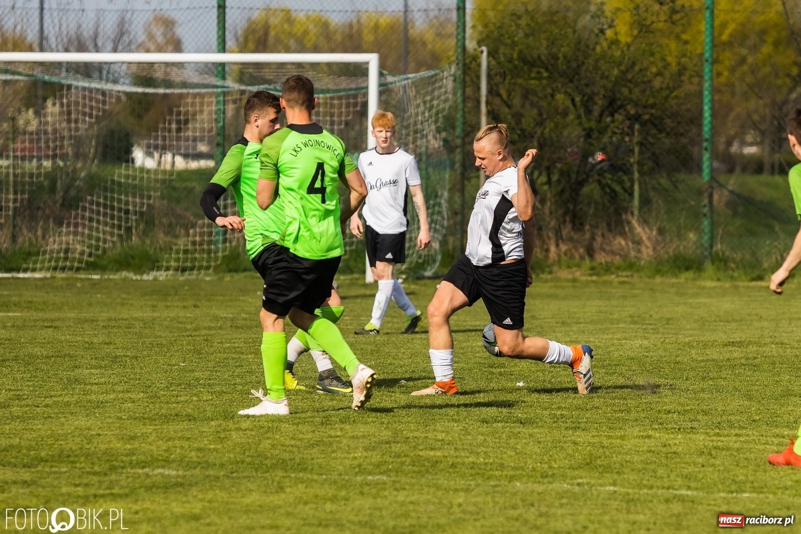 Zdjęcie w galerii na portalu naszraciborz.pl: C klasa. Wicher postraszył lidera z Wojnowic [FOTO] wiadomości z regionu