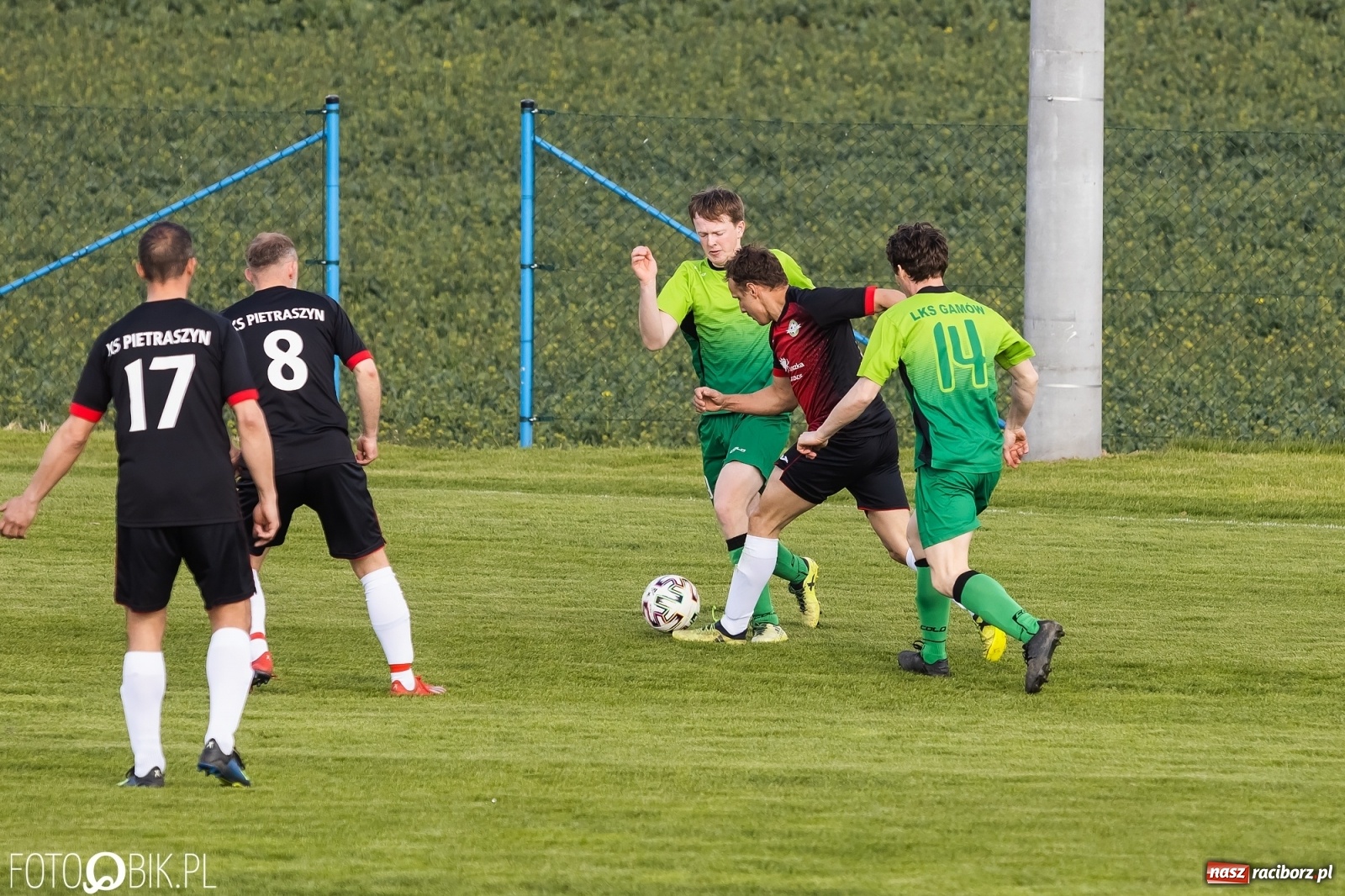 Zdjęcie w galerii na portalu naszraciborz.pl: Osiem do zera, Pietraszyn żegna outsidera [FOTO] wiadomości z regionu