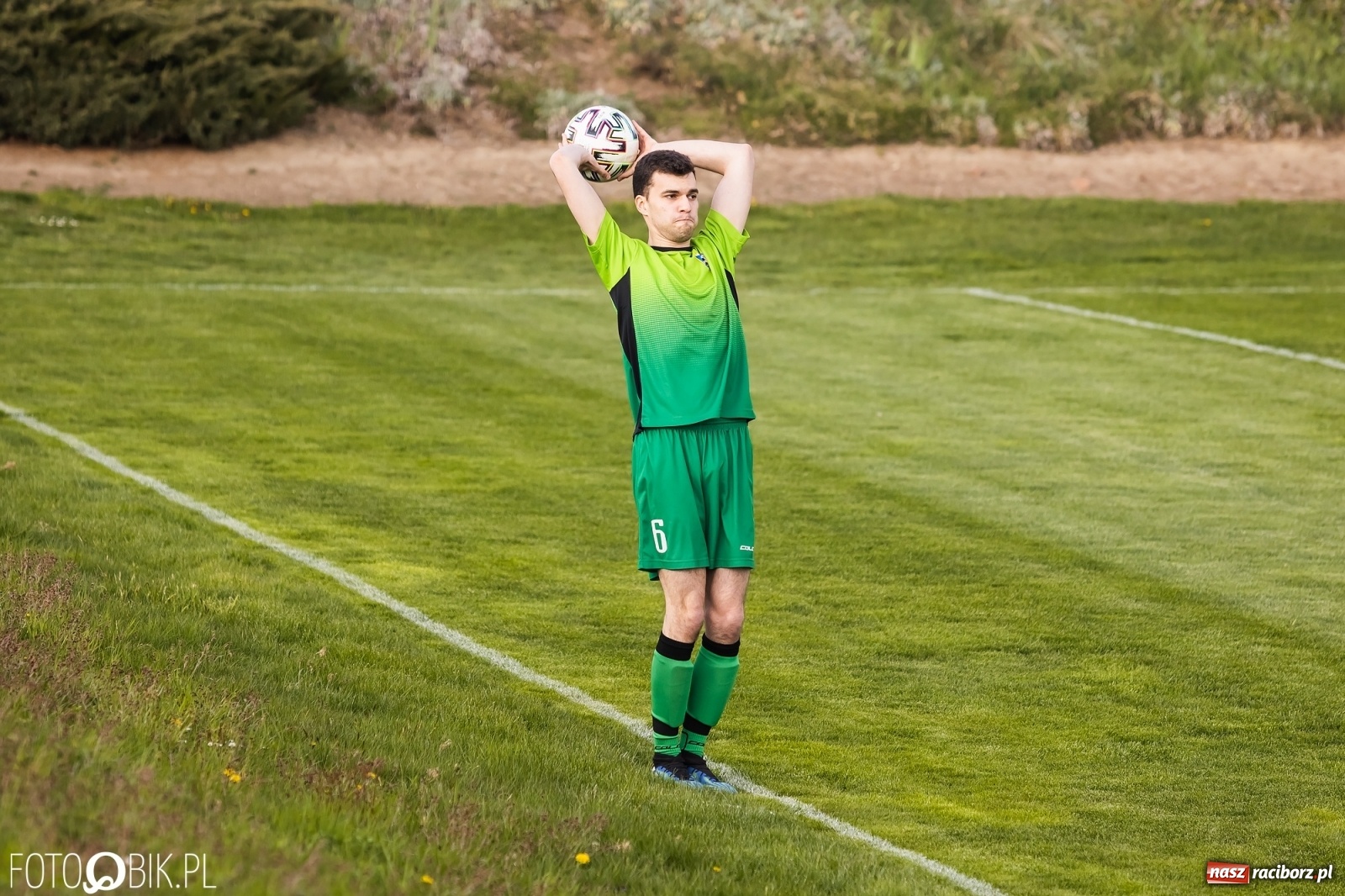 Zdjęcie w galerii na portalu naszraciborz.pl: Osiem do zera, Pietraszyn żegna outsidera [FOTO] wiadomości z regionu