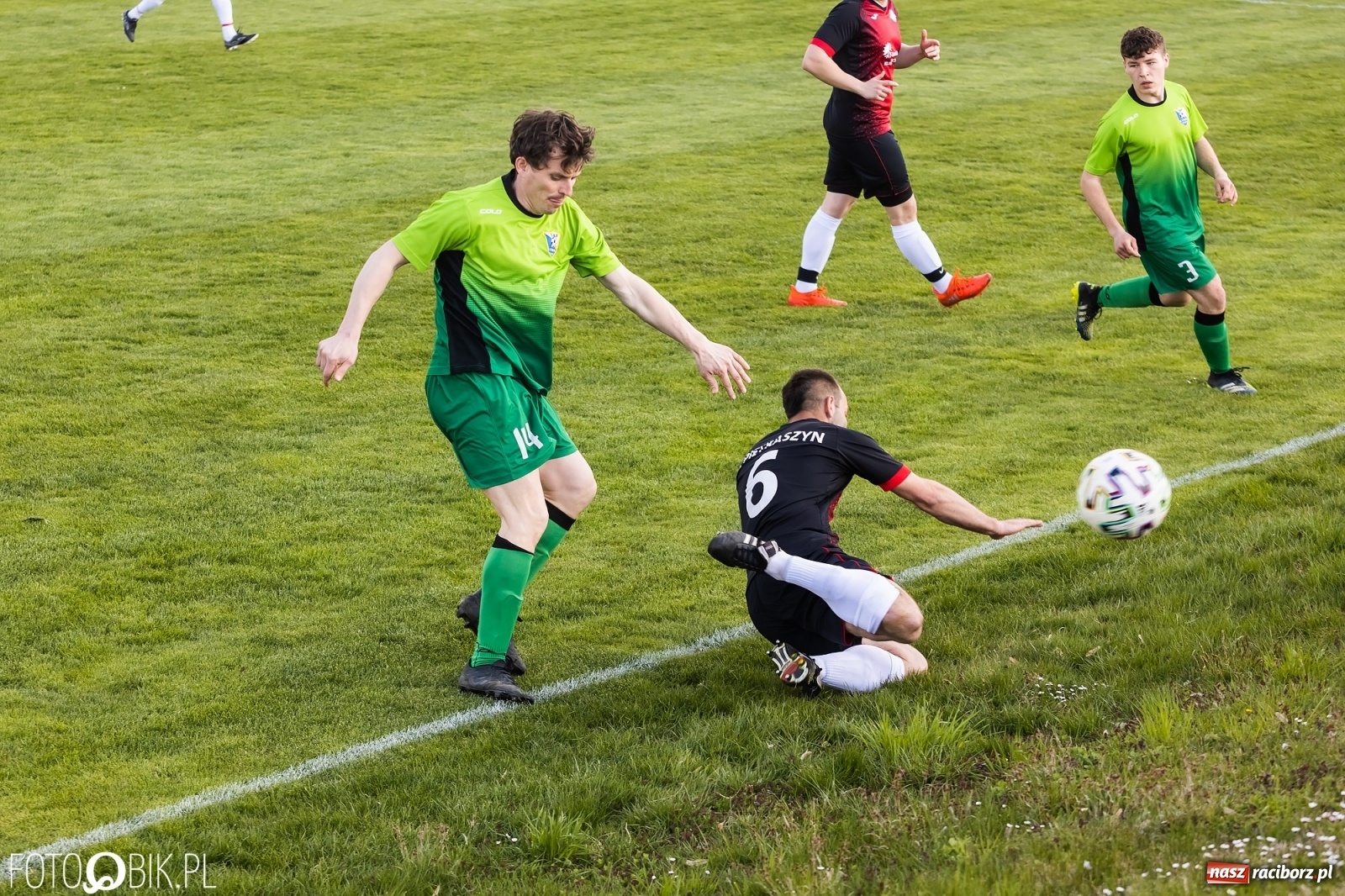 Zdjęcie w galerii na portalu naszraciborz.pl: Osiem do zera, Pietraszyn żegna outsidera [FOTO] wiadomości z regionu
