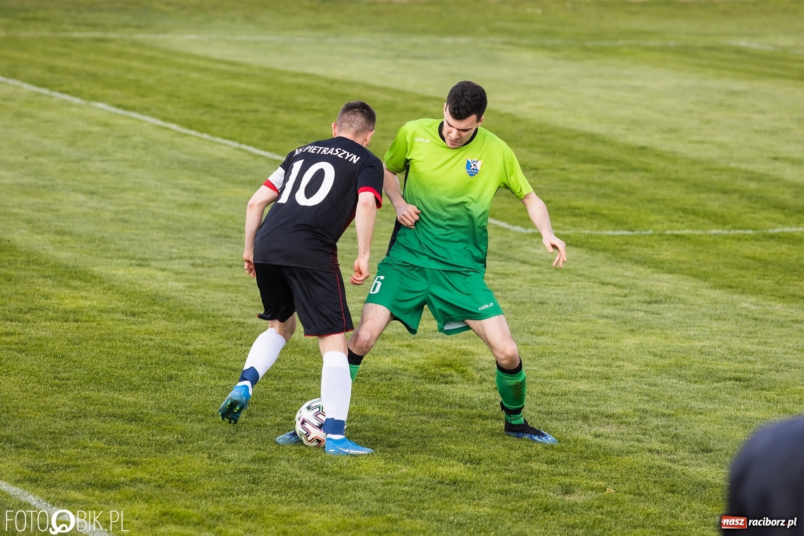 Zdjęcie w galerii na portalu naszraciborz.pl: Osiem do zera, Pietraszyn żegna outsidera [FOTO] wiadomości z regionu