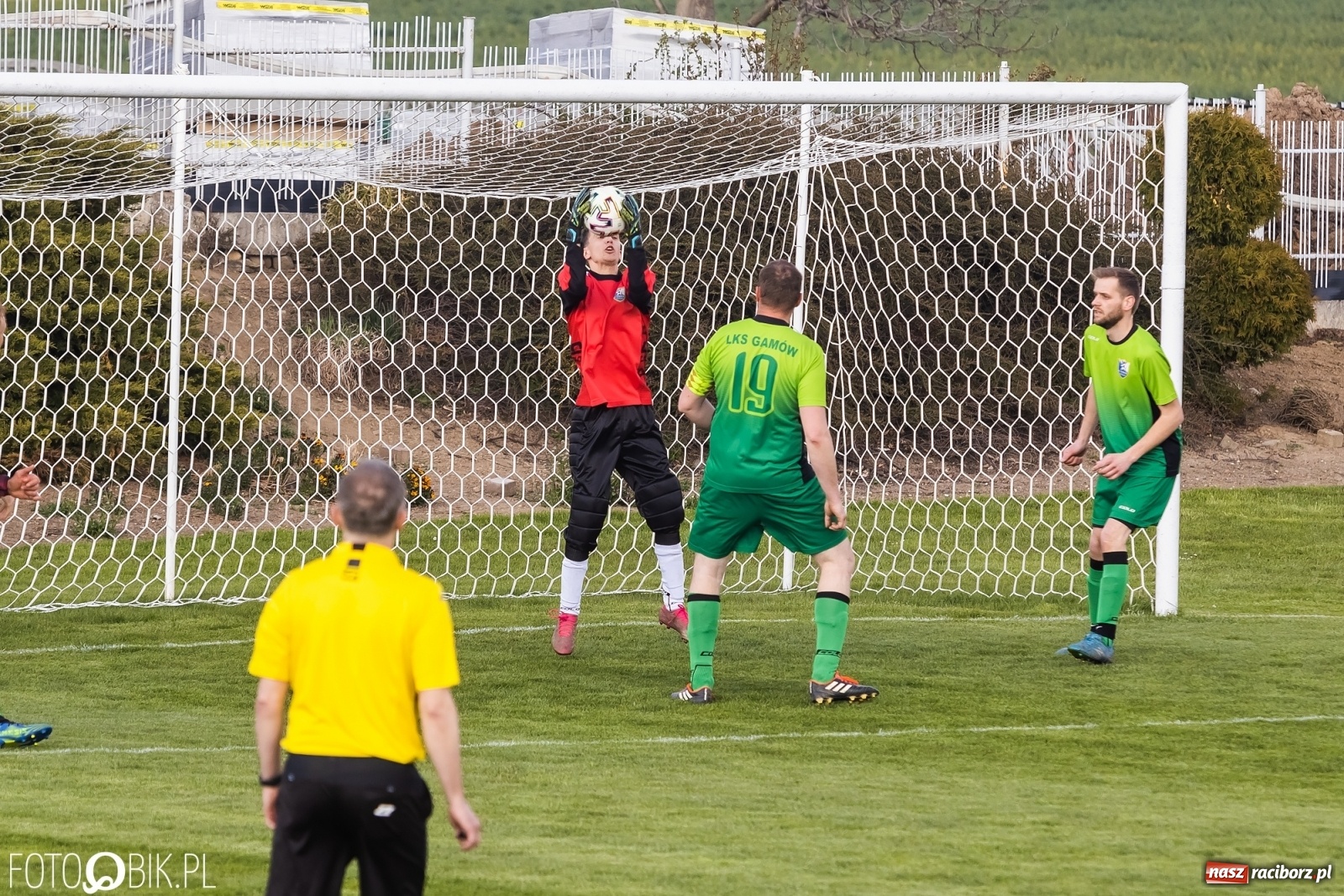 Zdjęcie w galerii na portalu naszraciborz.pl: Osiem do zera, Pietraszyn żegna outsidera [FOTO] wiadomości z regionu