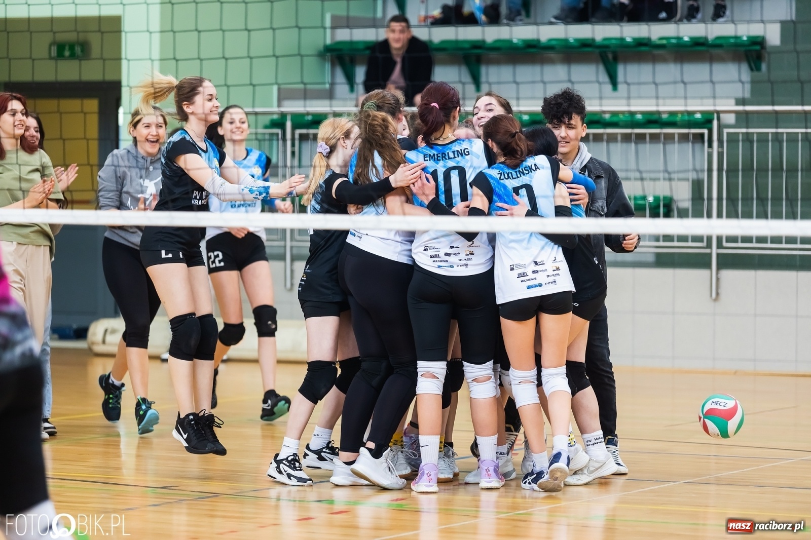 Zdjęcie w galerii na portalu naszraciborz.pl: Lunatycy zdetronizowani. XXV sezon RLPS za nami [FOTO i WIDEO] wiadomości z regionu