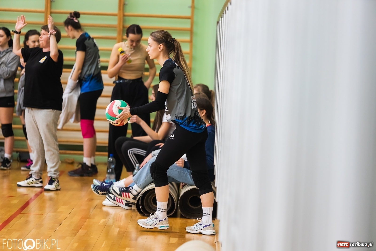 Zdjęcie w galerii na portalu naszraciborz.pl: Lunatycy zdetronizowani. XXV sezon RLPS za nami [FOTO i WIDEO] wiadomości z regionu