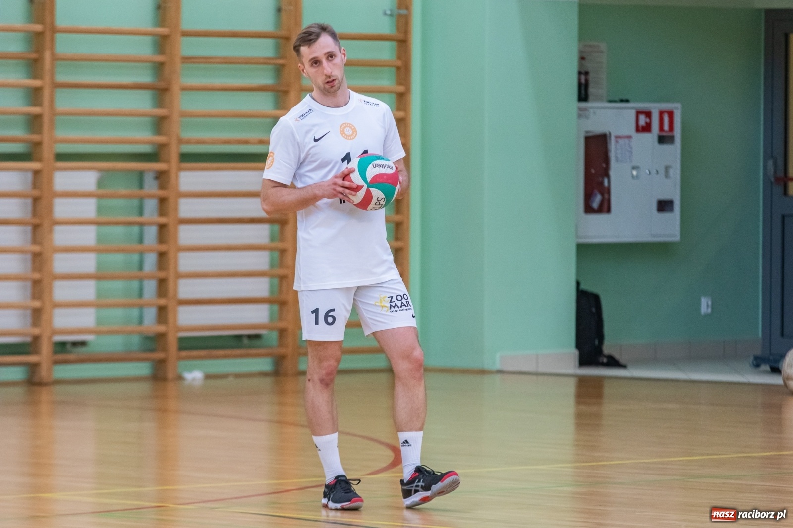 Zdjęcie w galerii na portalu naszraciborz.pl: Lunatycy zdetronizowani. XXV sezon RLPS za nami [FOTO i WIDEO] wiadomości z regionu