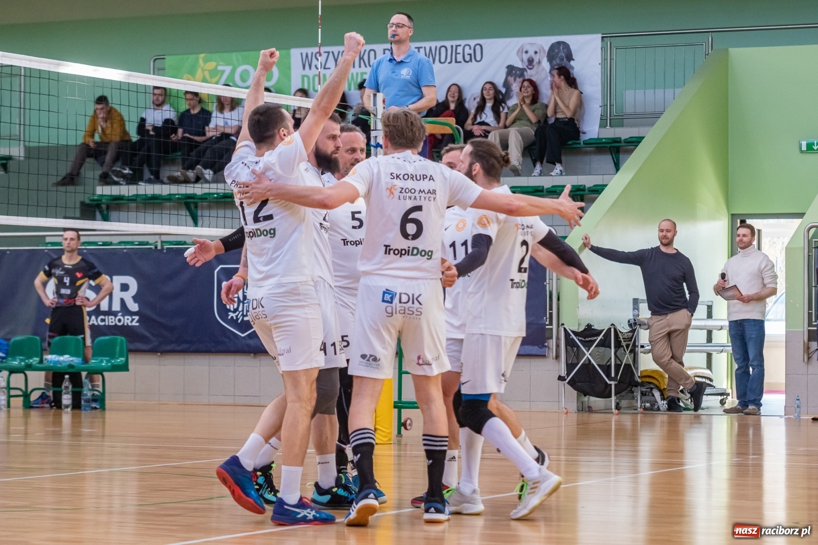 Zdjęcie w galerii na portalu naszraciborz.pl: Lunatycy zdetronizowani. XXV sezon RLPS za nami [FOTO i WIDEO] wiadomości z regionu