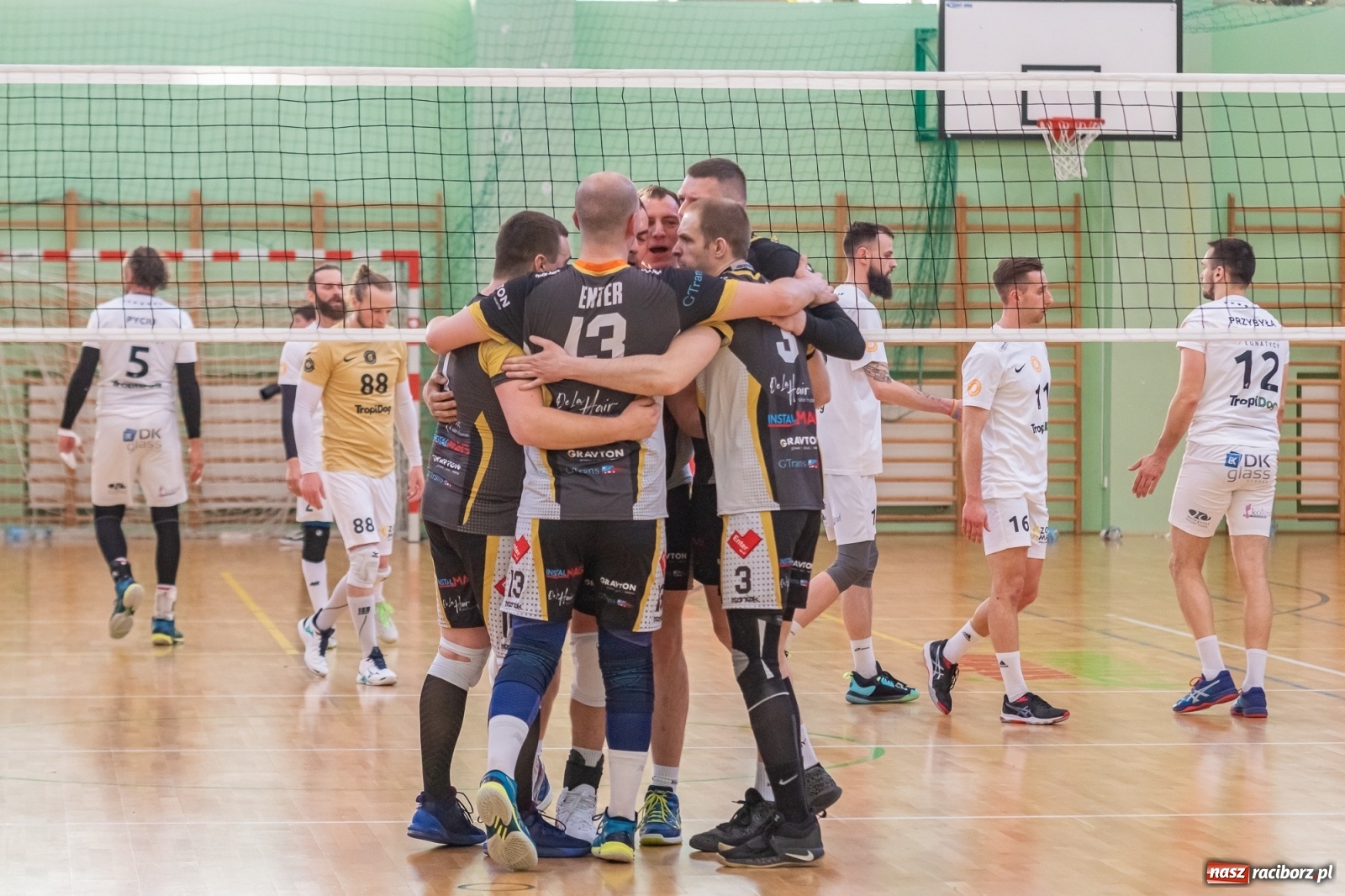 Zdjęcie w galerii na portalu naszraciborz.pl: Lunatycy zdetronizowani. XXV sezon RLPS za nami [FOTO i WIDEO] wiadomości z regionu