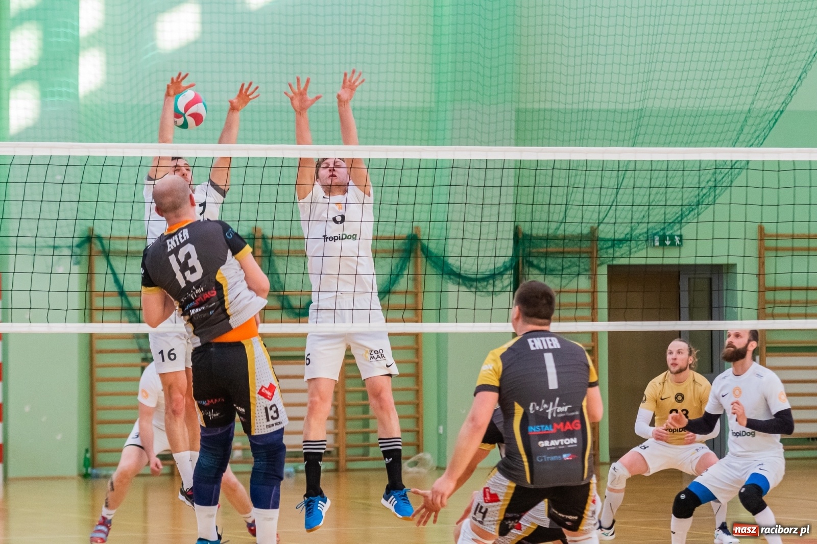 Zdjęcie w galerii na portalu naszraciborz.pl: Lunatycy zdetronizowani. XXV sezon RLPS za nami [FOTO i WIDEO] wiadomości z regionu