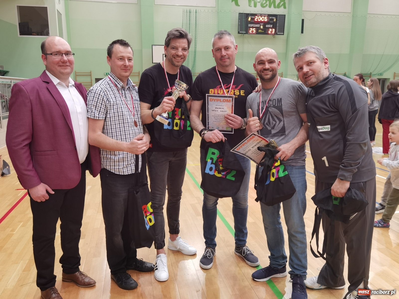 Zdjęcie w galerii na portalu naszraciborz.pl: Lunatycy zdetronizowani. XXV sezon RLPS za nami [FOTO i WIDEO] wiadomości z regionu