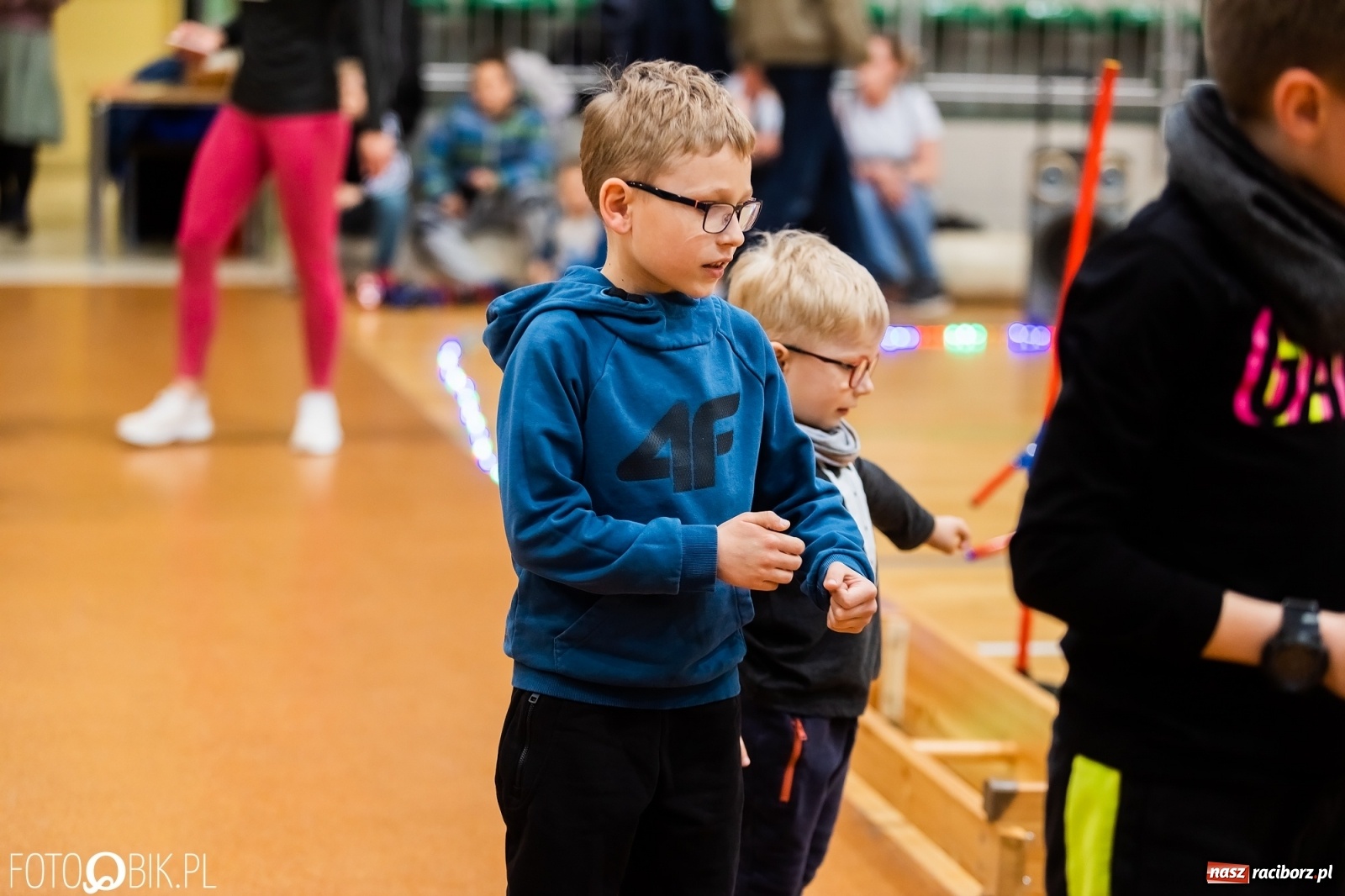 Zdjęcie w galerii na portalu naszraciborz.pl: Turniej aut zdalnie sterowanych w  Arenie Rafako wiadomości z regionu