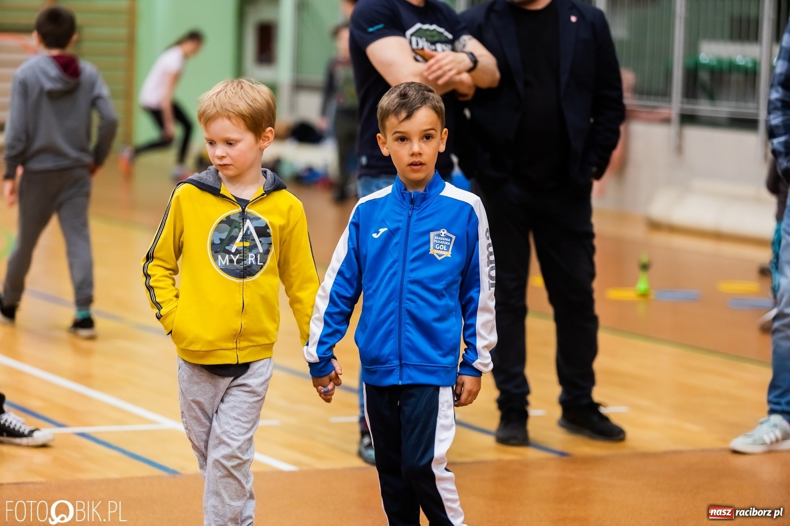 Zdjęcie w galerii na portalu naszraciborz.pl: Turniej aut zdalnie sterowanych w  Arenie Rafako wiadomości z regionu