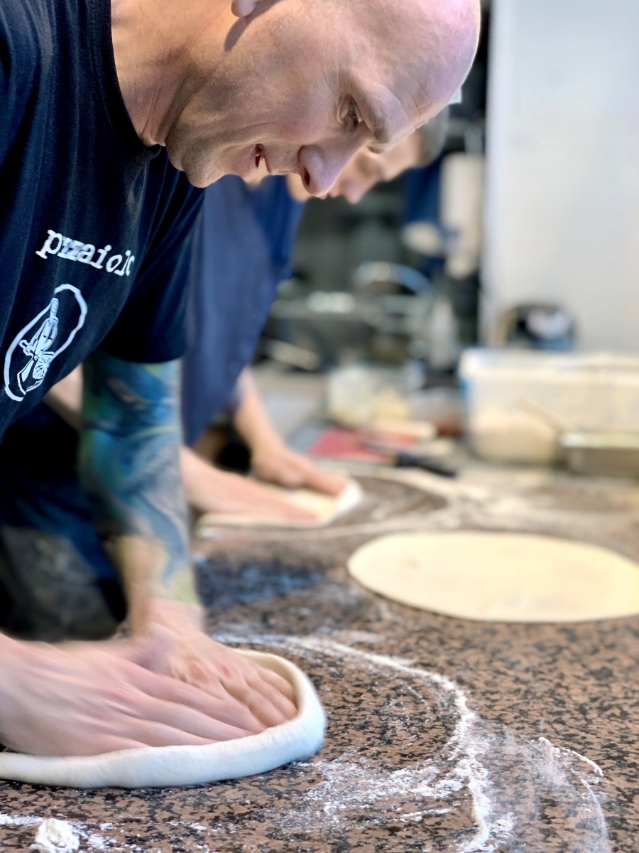 Zdjęcie w galerii na portalu naszraciborz.pl: Pizzeria Emilia Romagna poszerza działalność i poszukuje nowych pracowników wiadomości z regionu