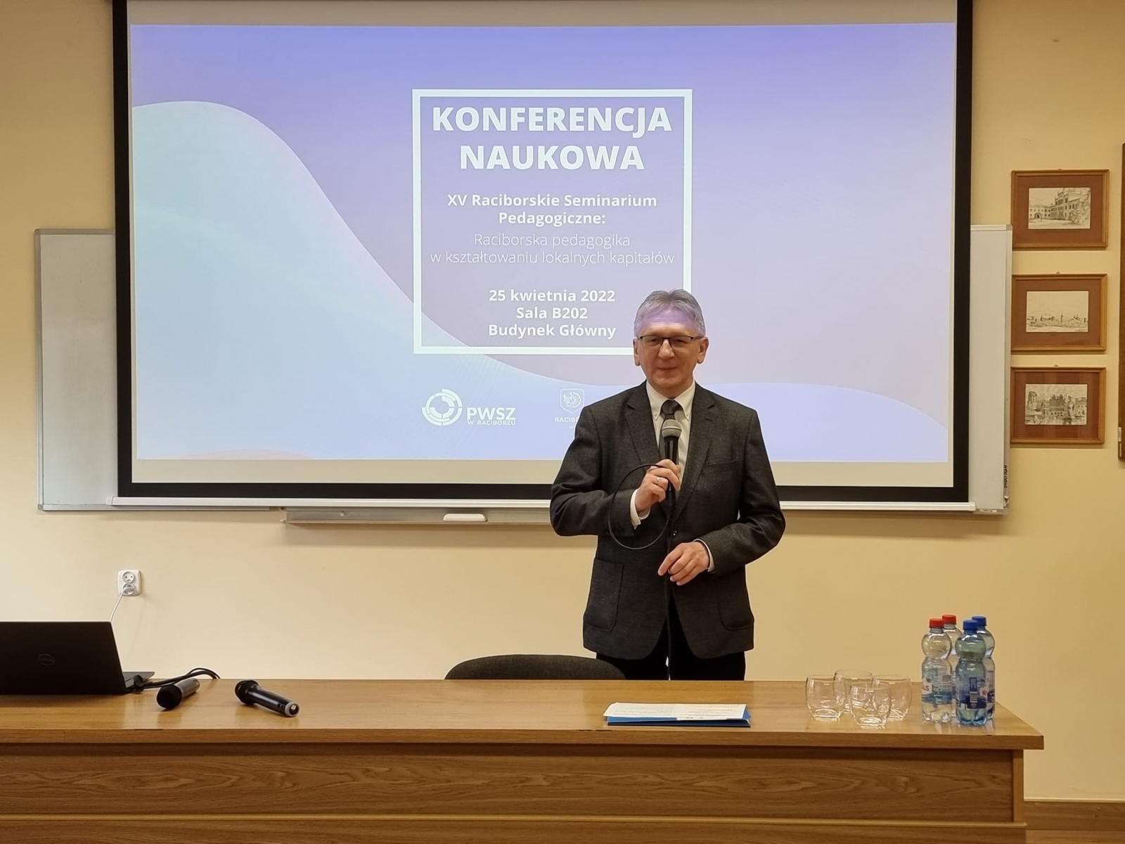 Zdjęcie w galerii na portalu naszraciborz.pl: Raciborska PWSZ gościła uczestników XV Seminarium Pedagogicznego wiadomości z regionu