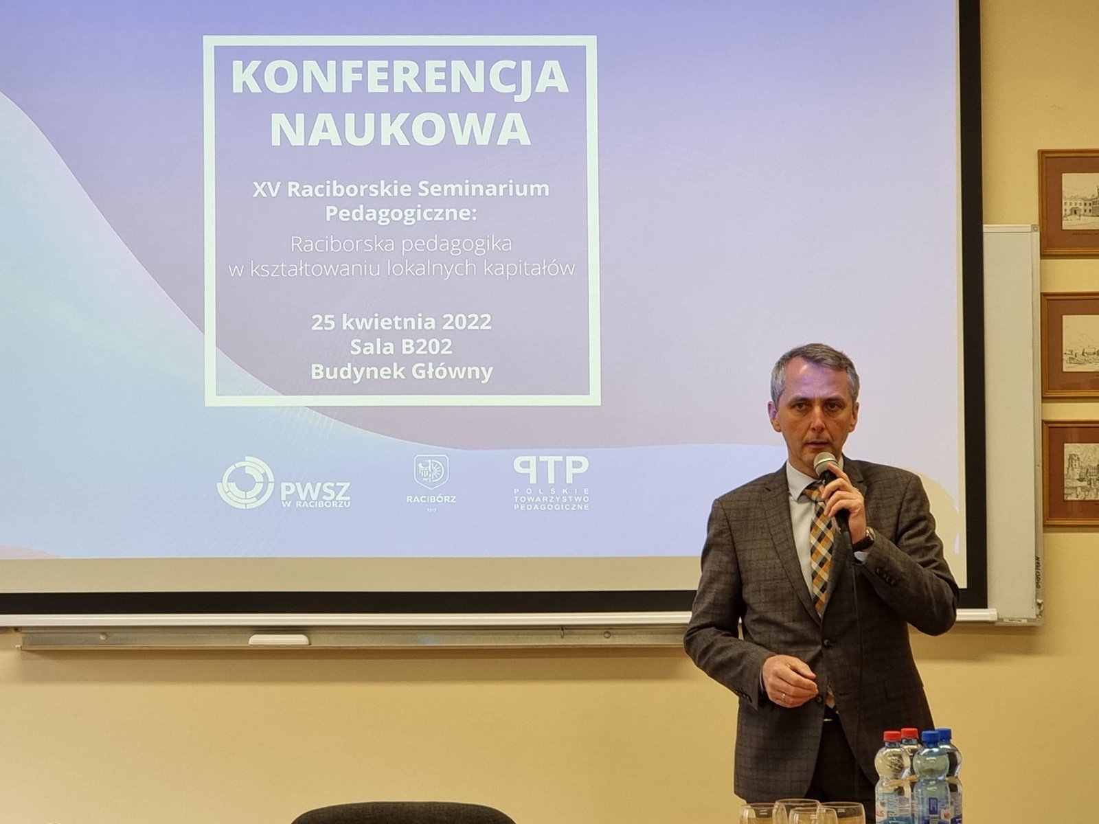Zdjęcie w galerii na portalu naszraciborz.pl: Raciborska PWSZ gościła uczestników XV Seminarium Pedagogicznego wiadomości z regionu
