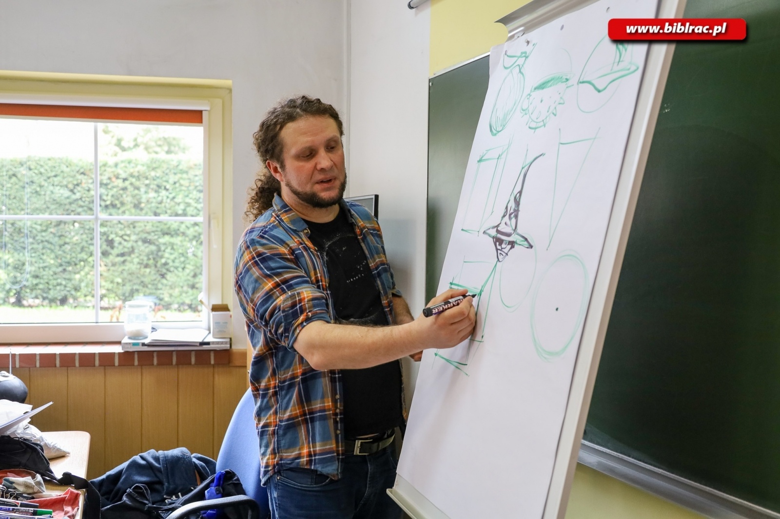 Zdjęcie w galerii na portalu naszraciborz.pl: Warsztaty tworzenia ilustracji w bibliotecznym projekcie Pozytywnie zaBOOKowani wiadomości z regionu