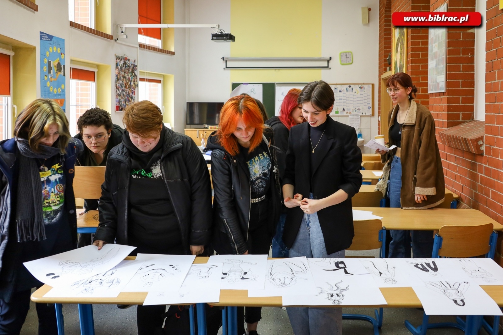 Zdjęcie w galerii na portalu naszraciborz.pl: Warsztaty tworzenia ilustracji w bibliotecznym projekcie Pozytywnie zaBOOKowani wiadomości z regionu