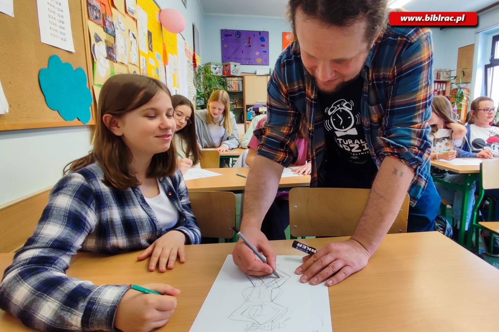Zdjęcie w galerii na portalu naszraciborz.pl: Warsztaty tworzenia ilustracji w bibliotecznym projekcie Pozytywnie zaBOOKowani wiadomości z regionu