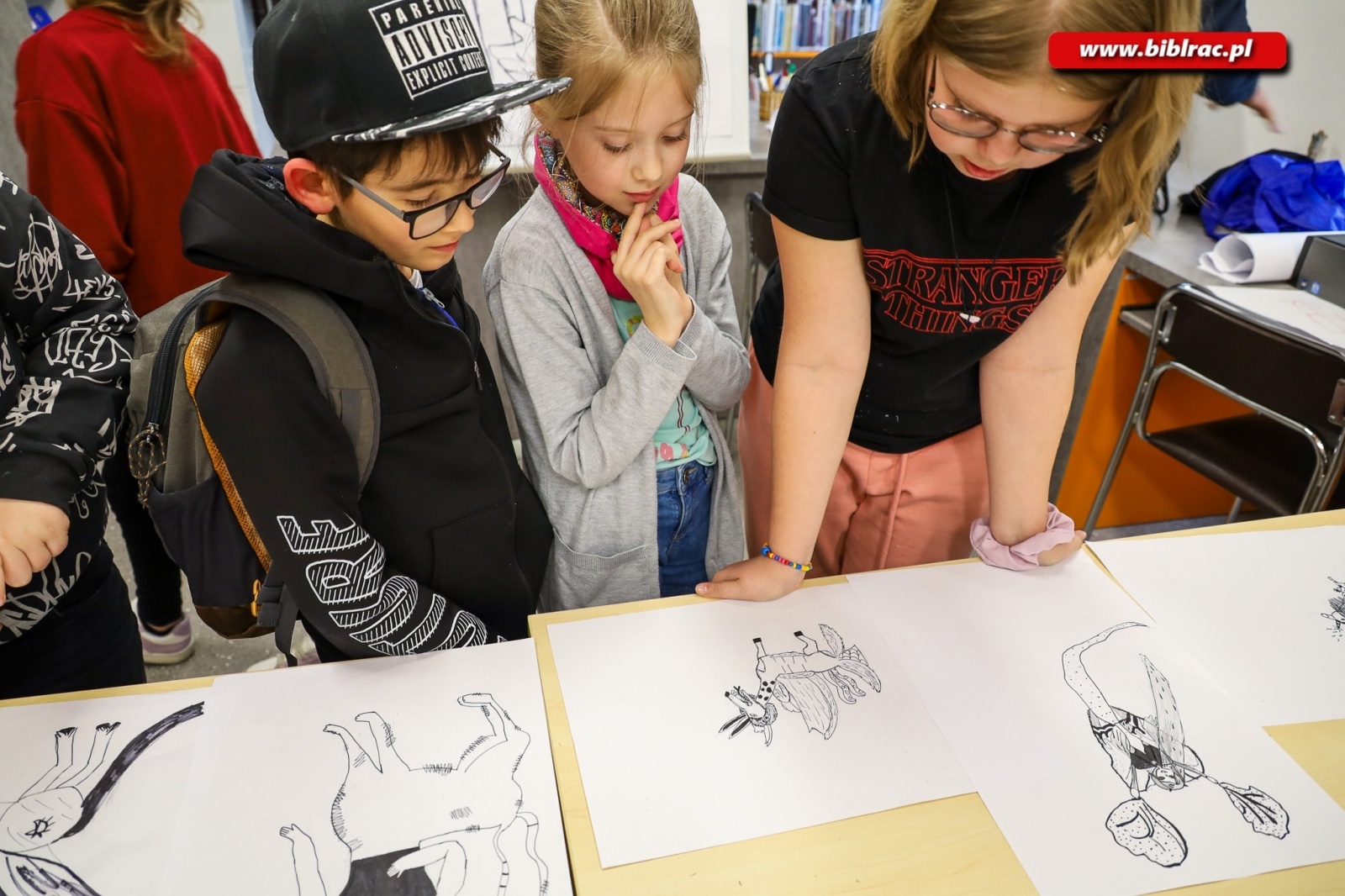 Zdjęcie w galerii na portalu naszraciborz.pl: Warsztaty tworzenia ilustracji w bibliotecznym projekcie Pozytywnie zaBOOKowani wiadomości z regionu
