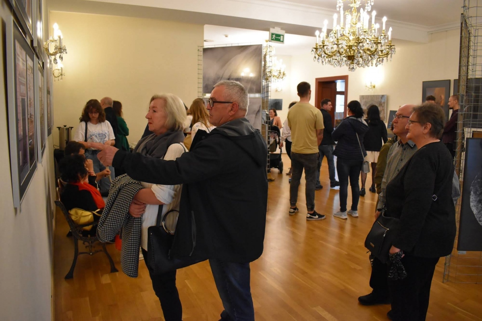 Zdjęcie w galerii na portalu naszraciborz.pl: DYPLOMY 2022 - wernisaż wystawy na Zamku Piastowskim wiadomości z regionu