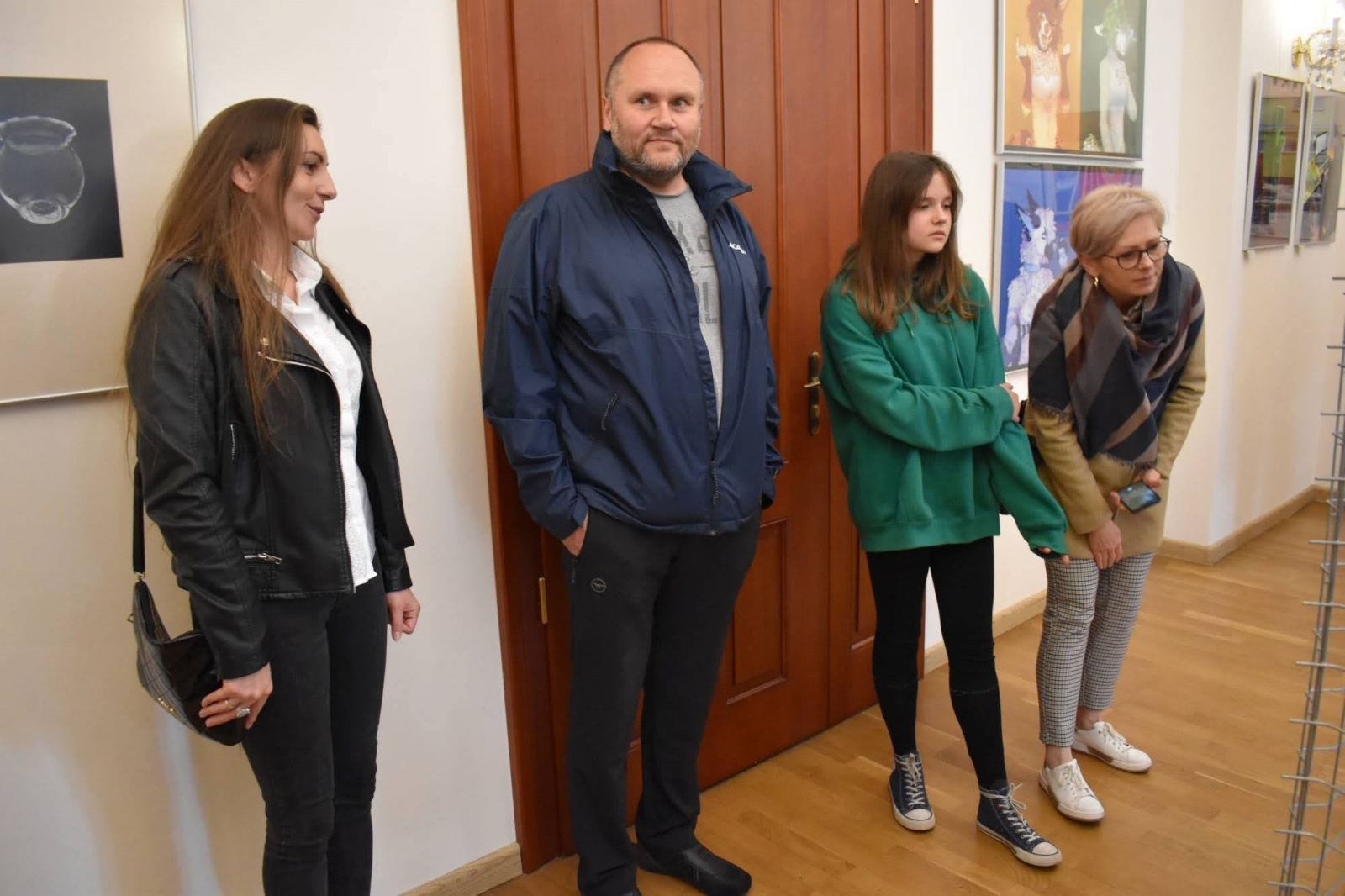 Zdjęcie w galerii na portalu naszraciborz.pl: DYPLOMY 2022 - wernisaż wystawy na Zamku Piastowskim wiadomości z regionu