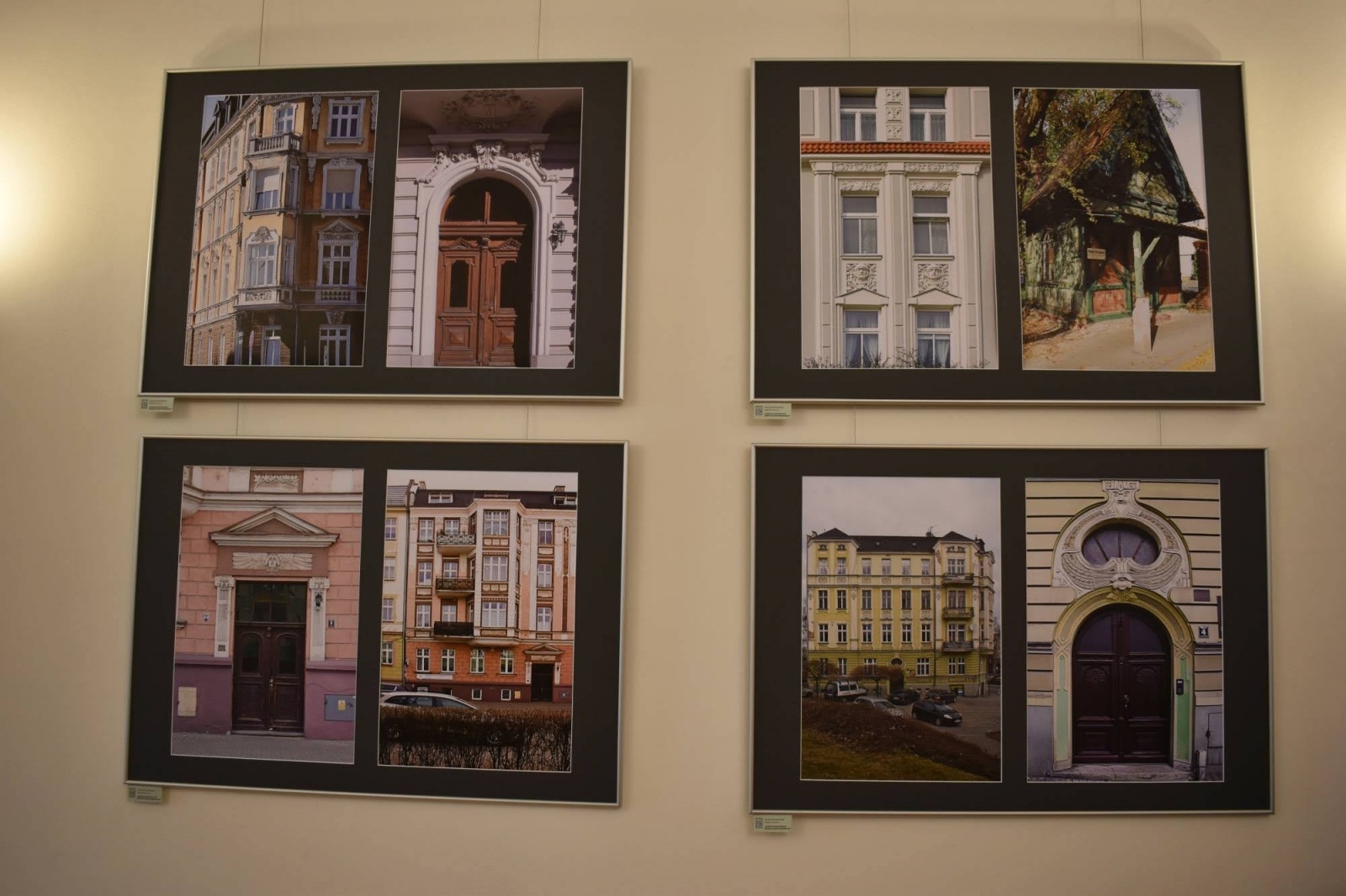 Zdjęcie w galerii na portalu naszraciborz.pl: DYPLOMY 2022 - wernisaż wystawy na Zamku Piastowskim wiadomości z regionu