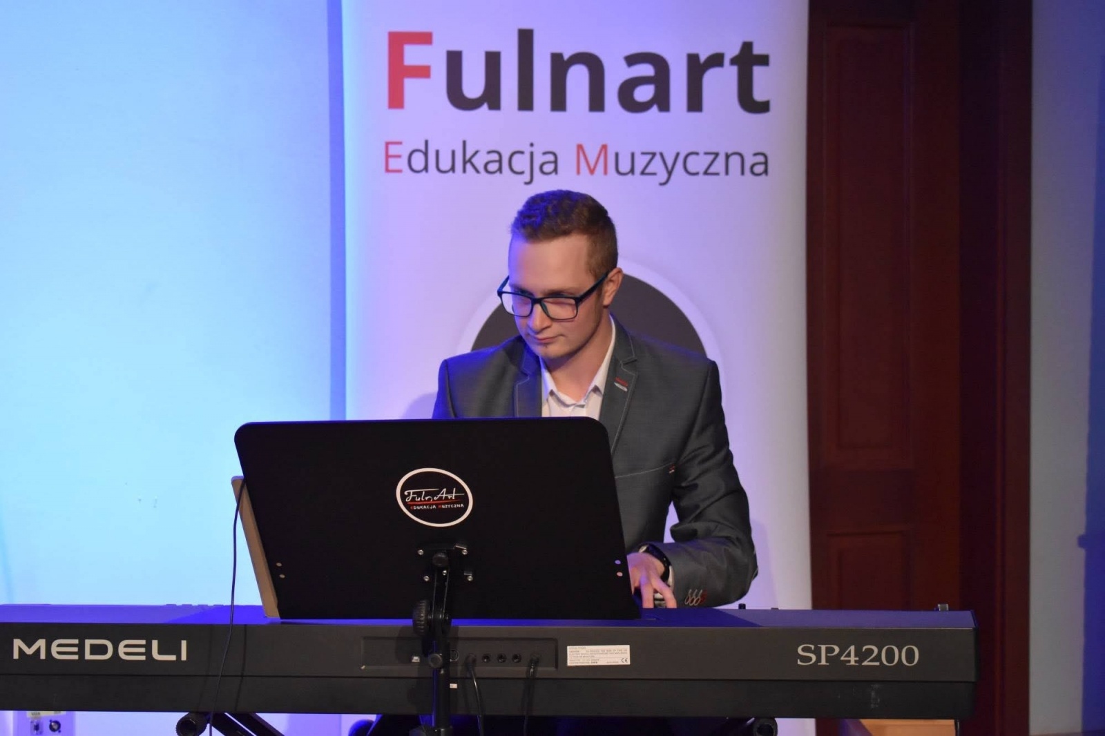 Zdjęcie w galerii na portalu naszraciborz.pl: Zamek Piastowski zaprosił na Konkurs Młodego Muzyka wiadomości z regionu