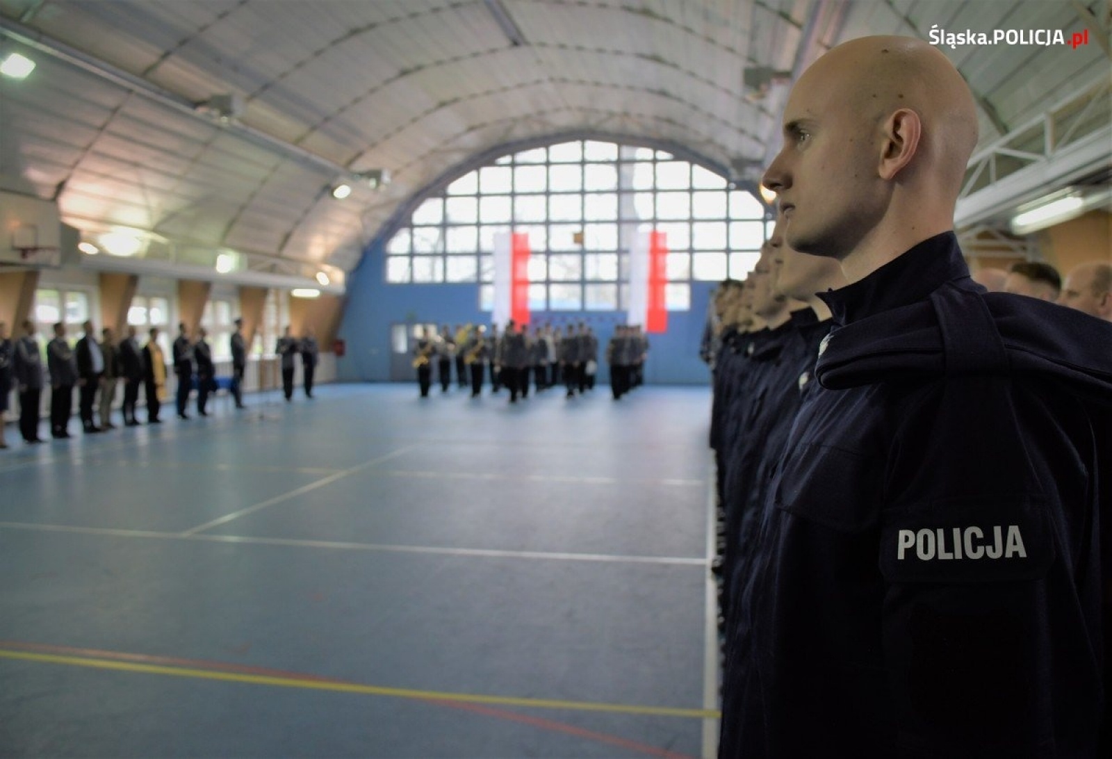 Zdjęcie w galerii na portalu naszraciborz.pl: Ślubowanie nowych policjantów śląskiego garnizonu wiadomości z regionu